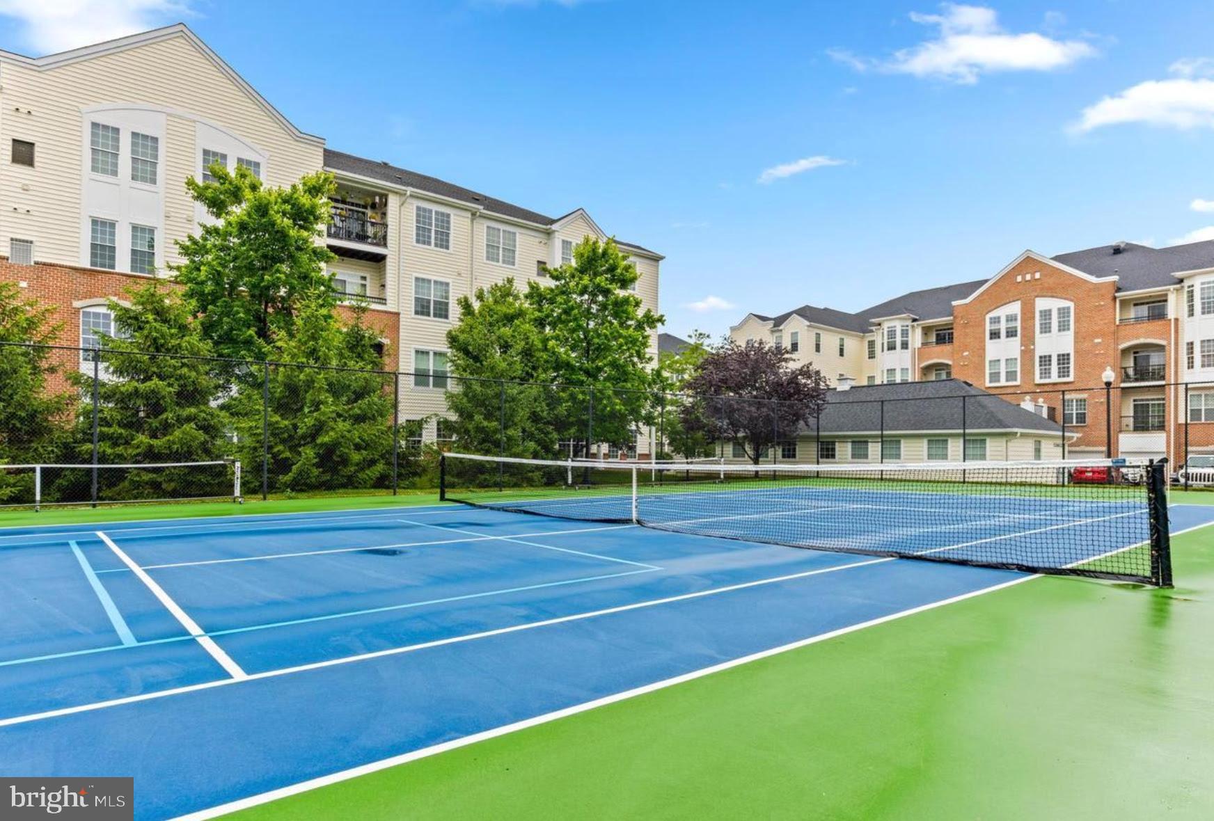 GATHERINGS AT LYNDWOOD - Residential