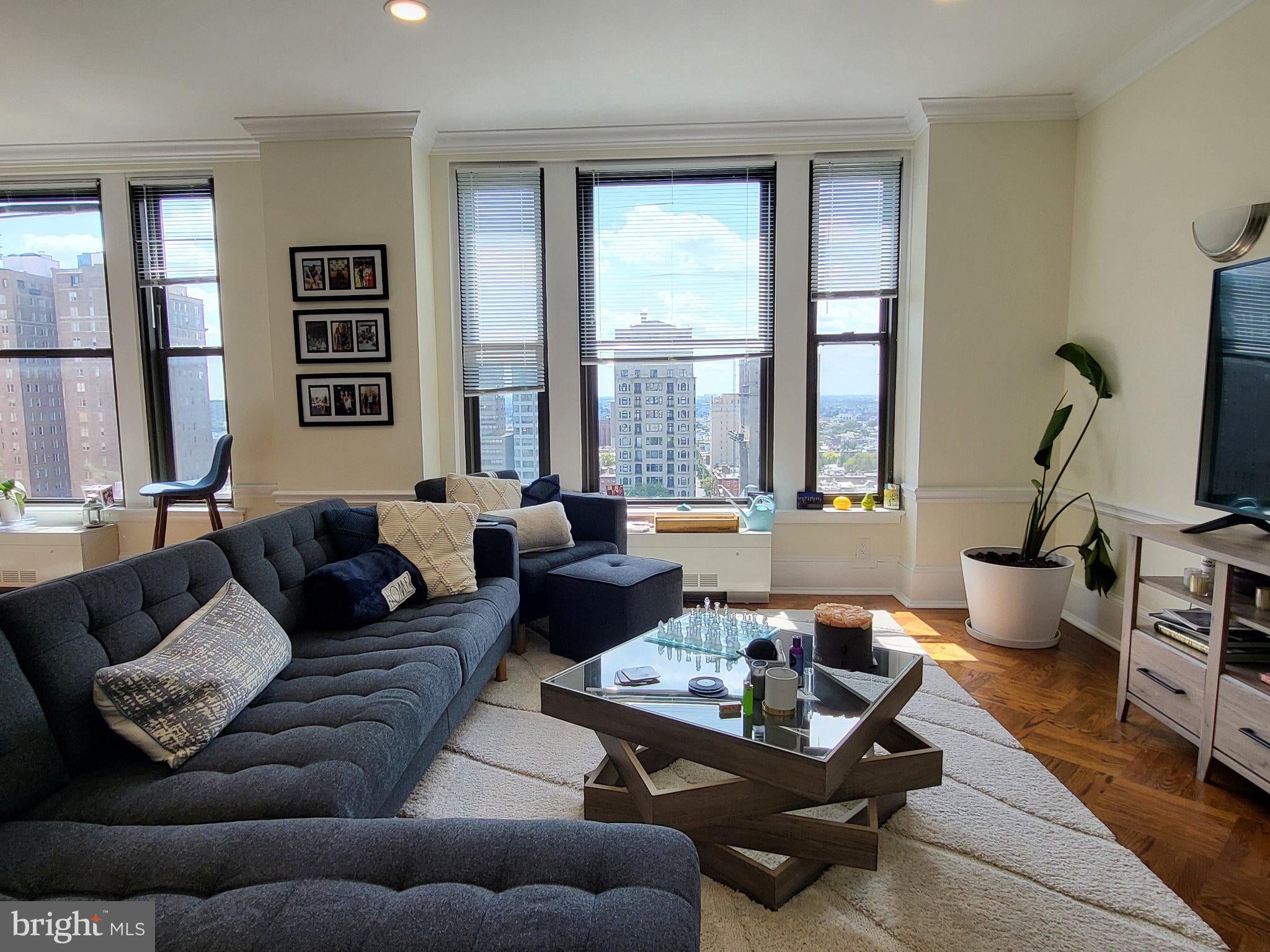 135 S 19TH STREET 1509-10
