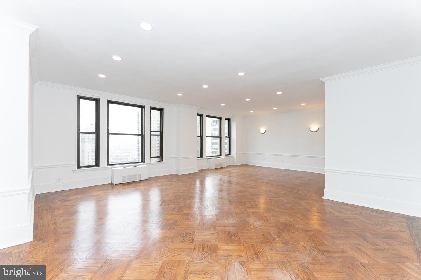 135 S 19TH STREET 1509-10