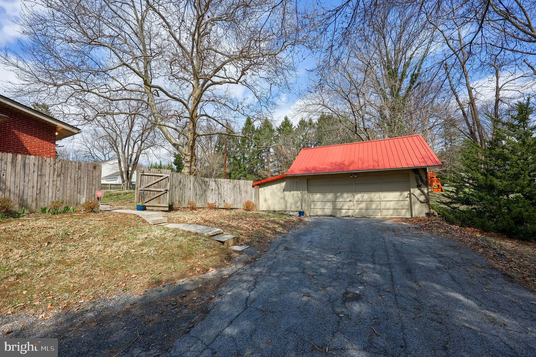 Lancaster, Pennsylvania 17601, United States, 3 Bedrooms Bedrooms, ,2 BathroomsBathrooms,Residential,Pending,91684