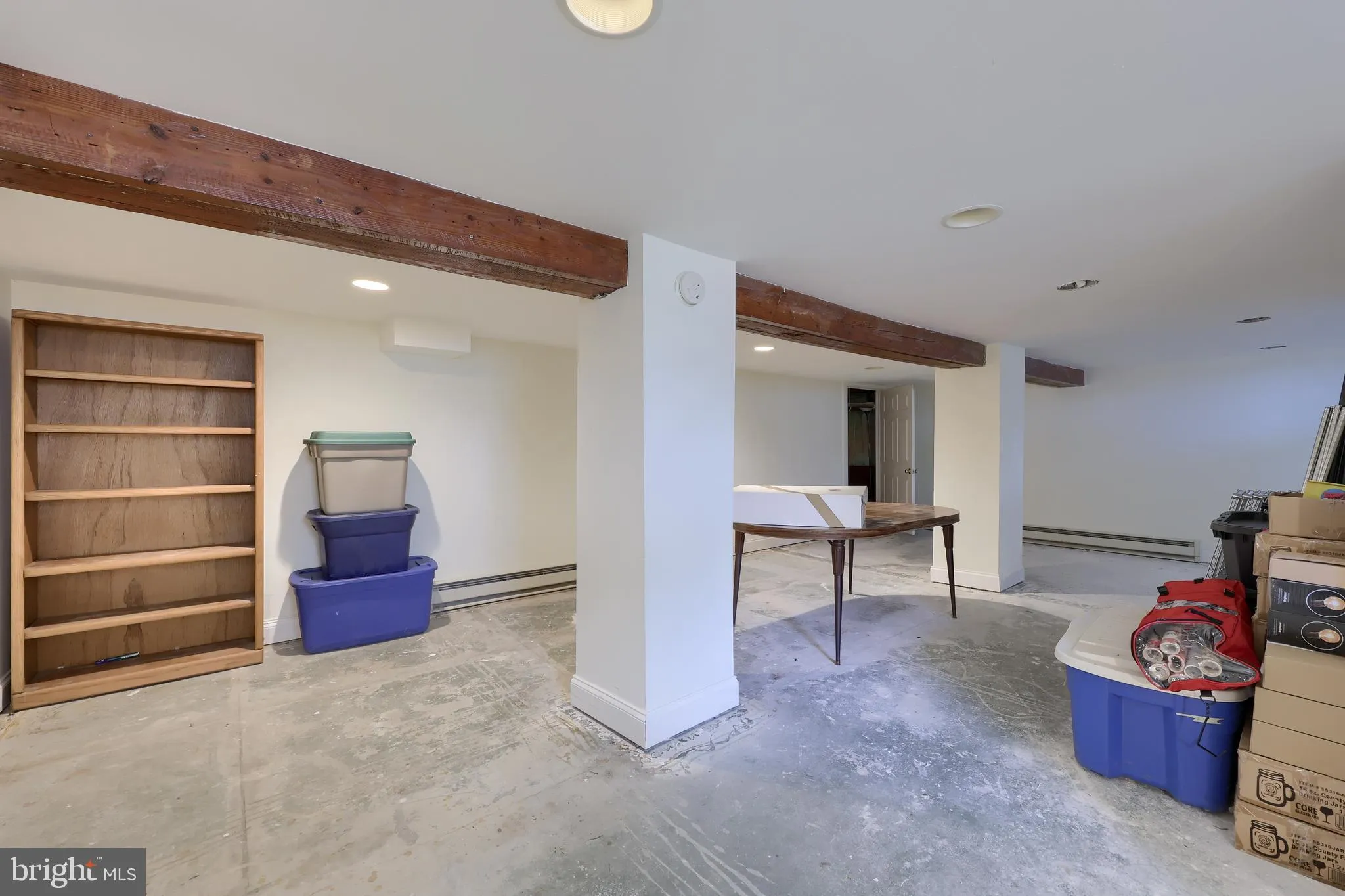 Lancaster, Pennsylvania 17601, United States, 3 Bedrooms Bedrooms, ,2 BathroomsBathrooms,Residential,Pending,91684