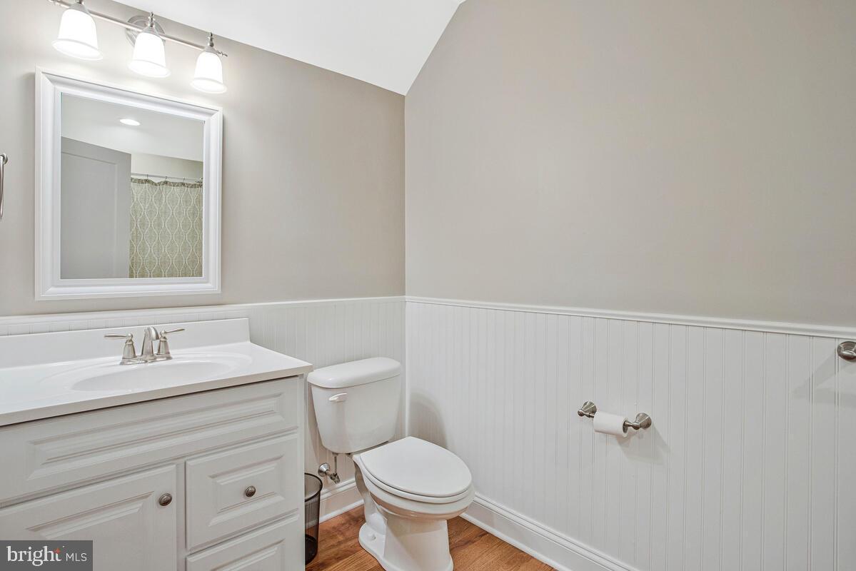 CEDARHURST ON THE BAY - Residential