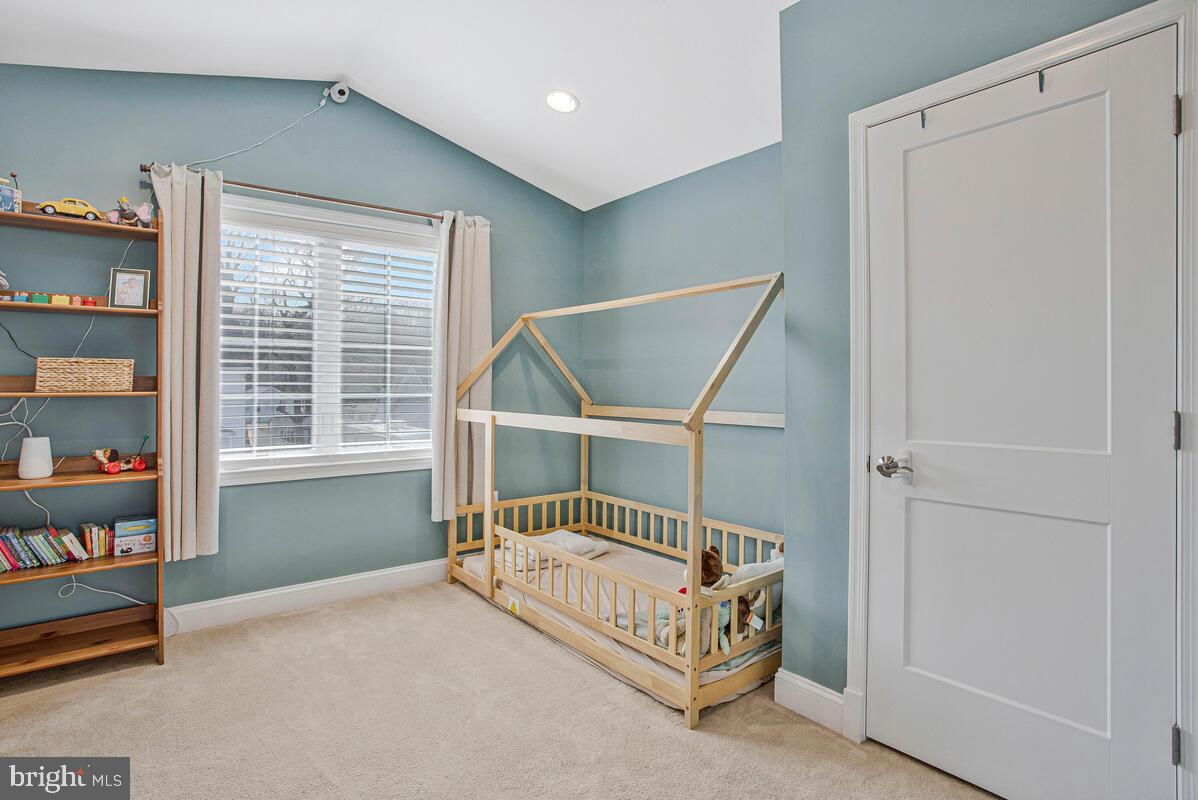 CEDARHURST ON THE BAY - Residential