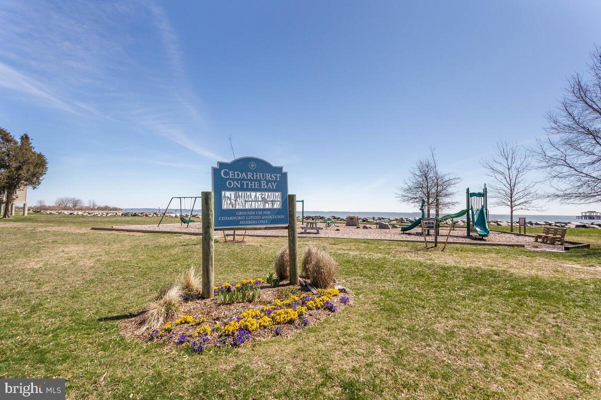 CEDARHURST ON THE BAY - Residential