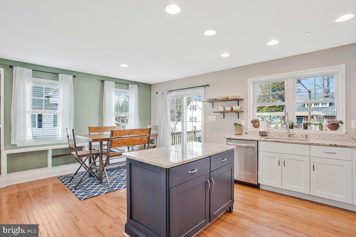 CEDARHURST ON THE BAY - Residential