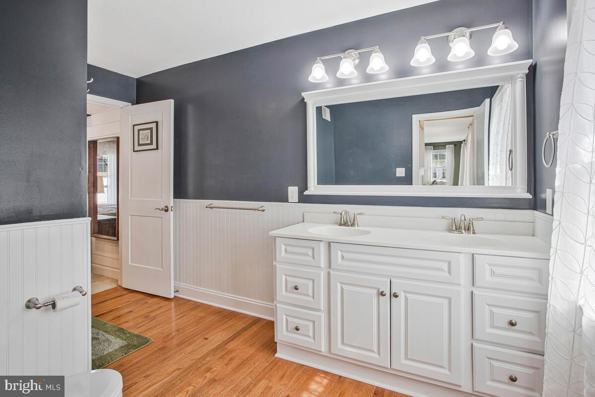 CEDARHURST ON THE BAY - Residential