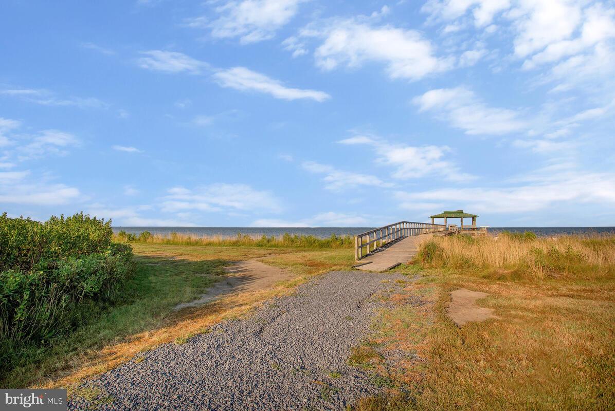 CEDARHURST ON THE BAY - Residential