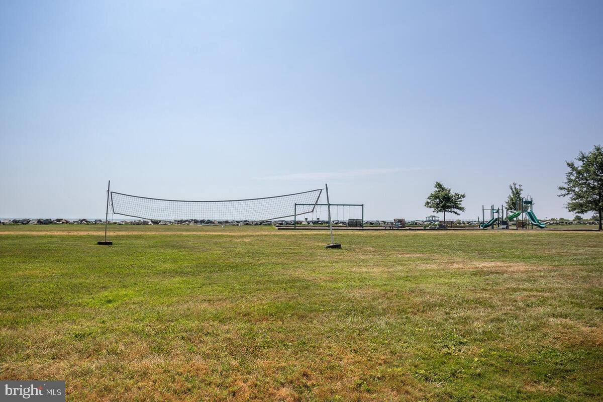 CEDARHURST ON THE BAY - Residential