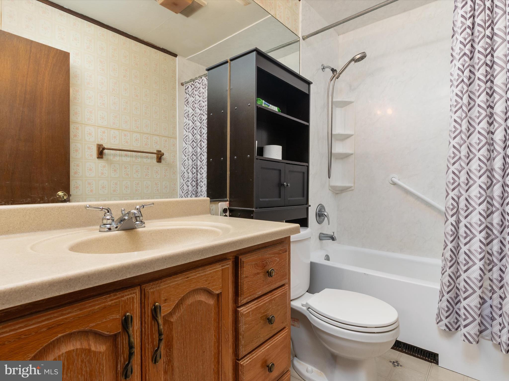 MUNROE GARDENS - Residential