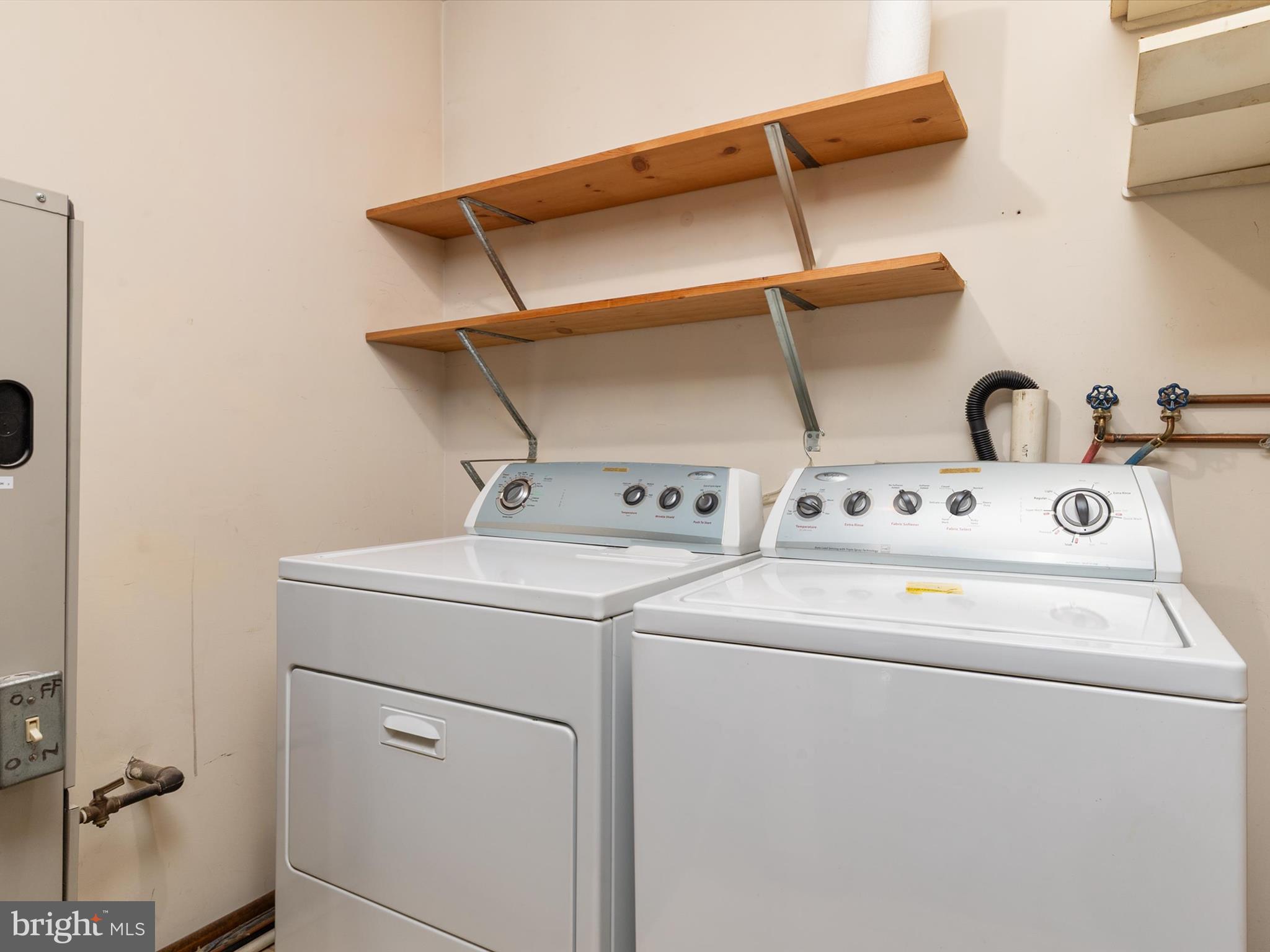 MUNROE GARDENS - Residential