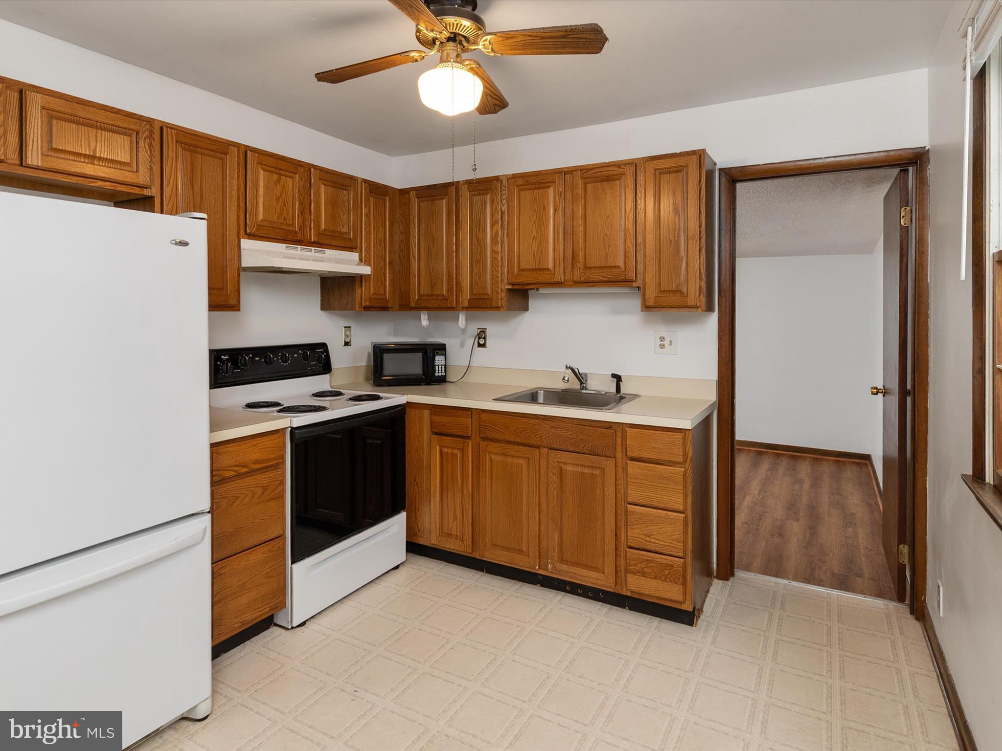 MUNROE GARDENS - Residential