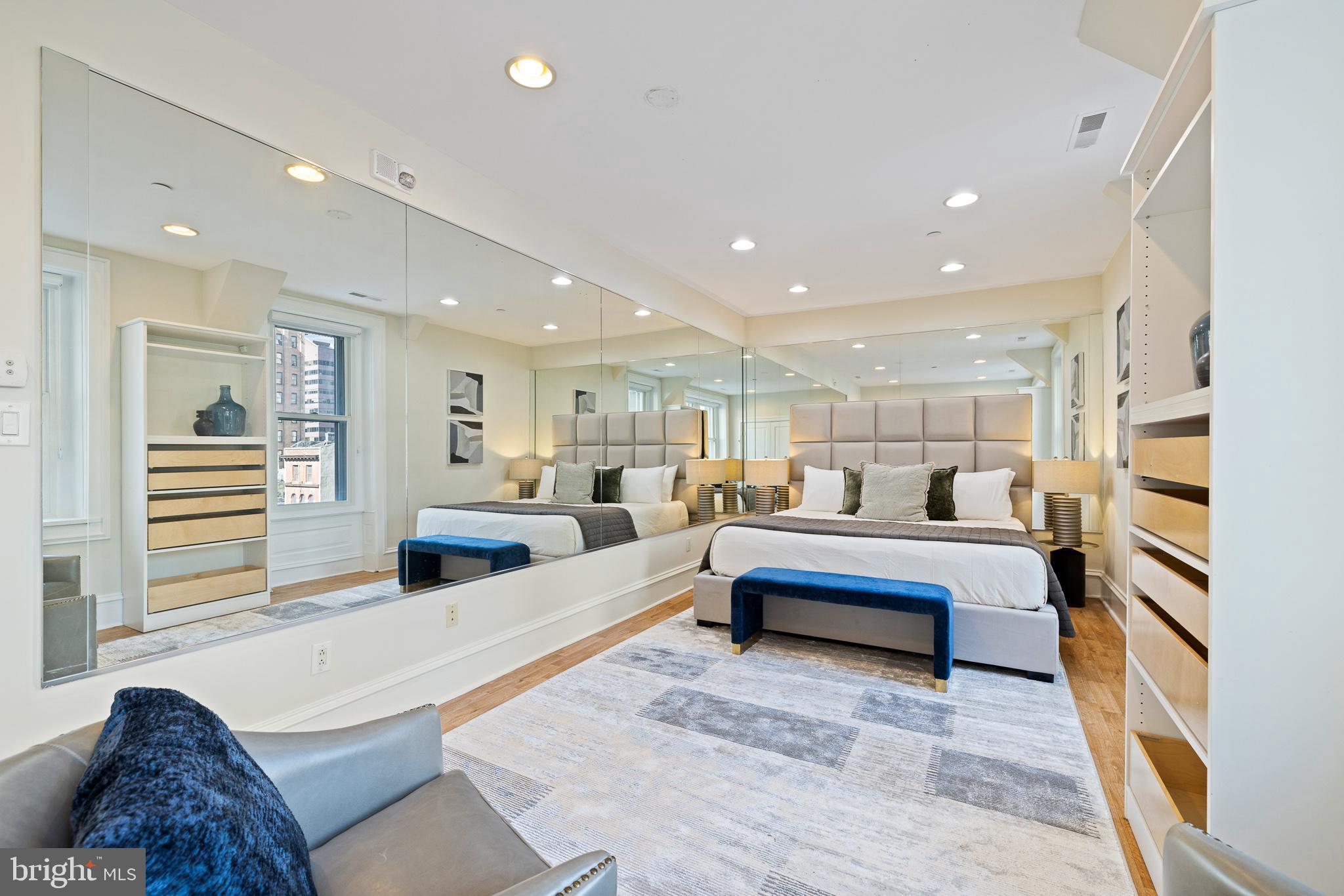 RITTENHOUSE SQUARE - Residential