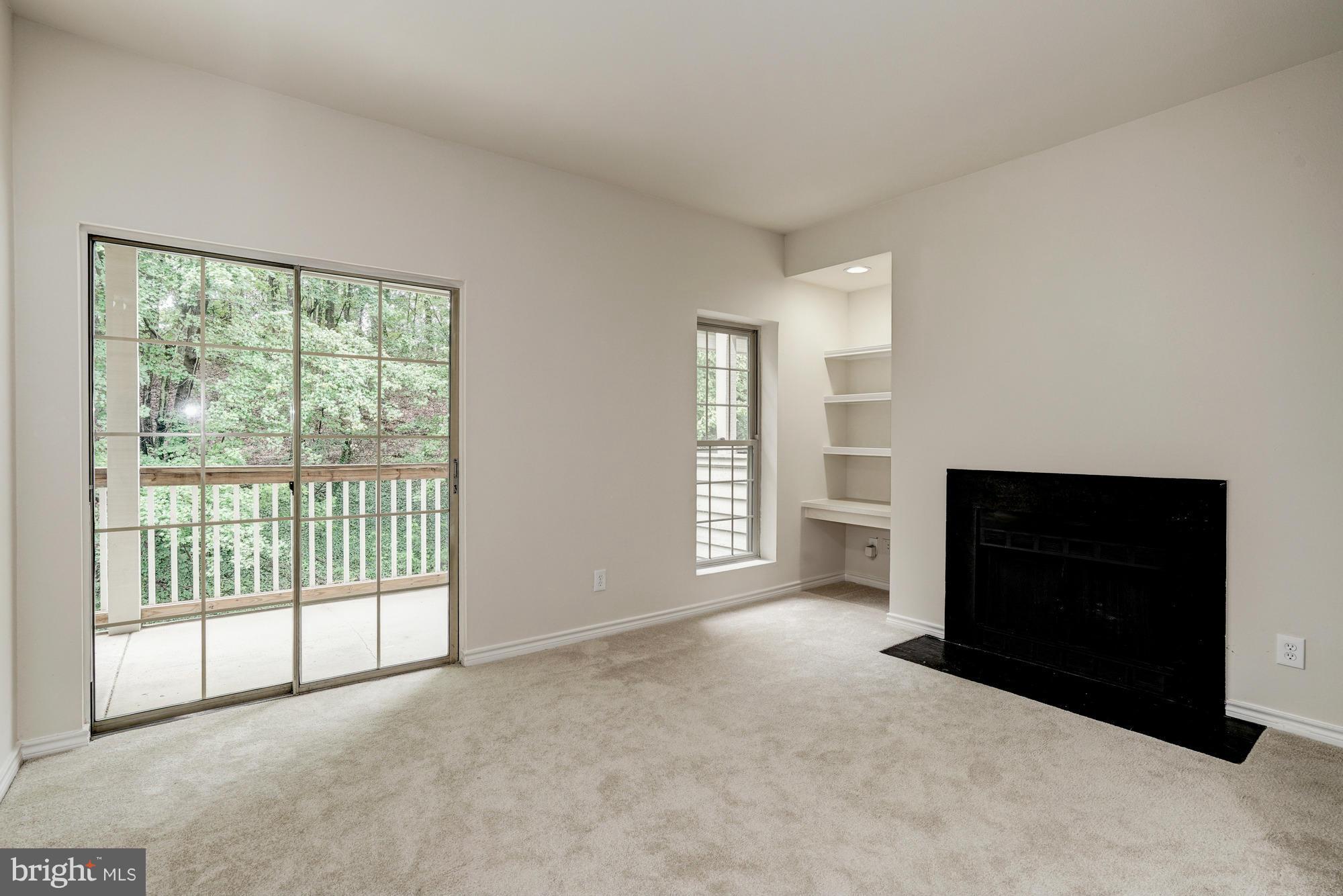 PENDERBROOK SQUARE CONDOMINIUMS - Residential