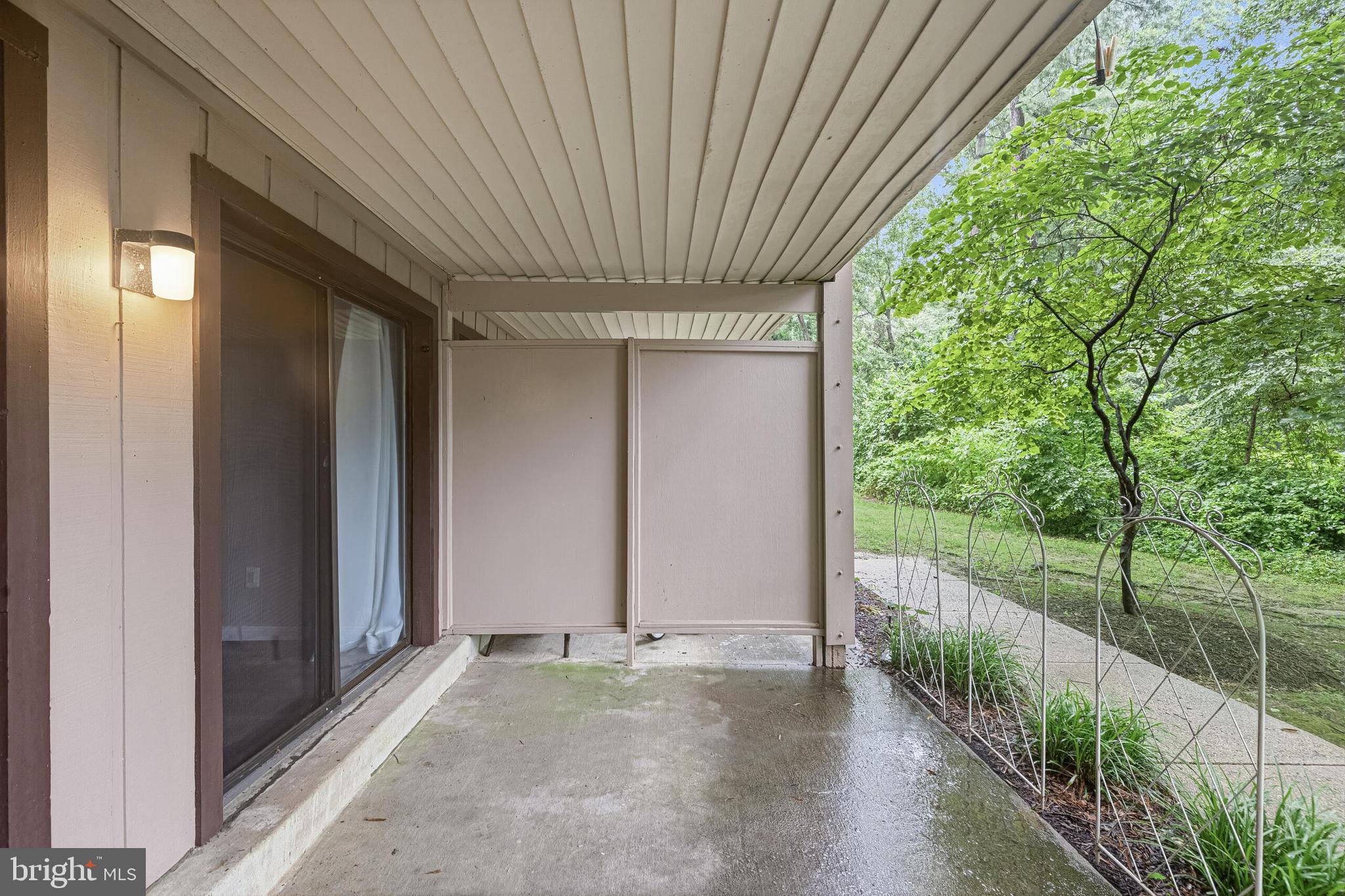 5816 ROYAL RIDGE L