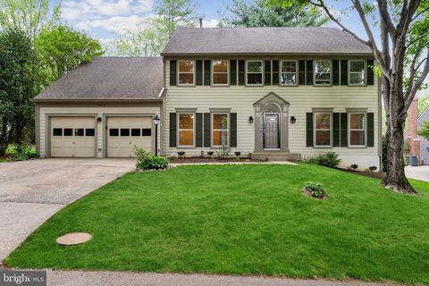 14825 HUNTING PATH PLACE CENTREVILLE VA 20120