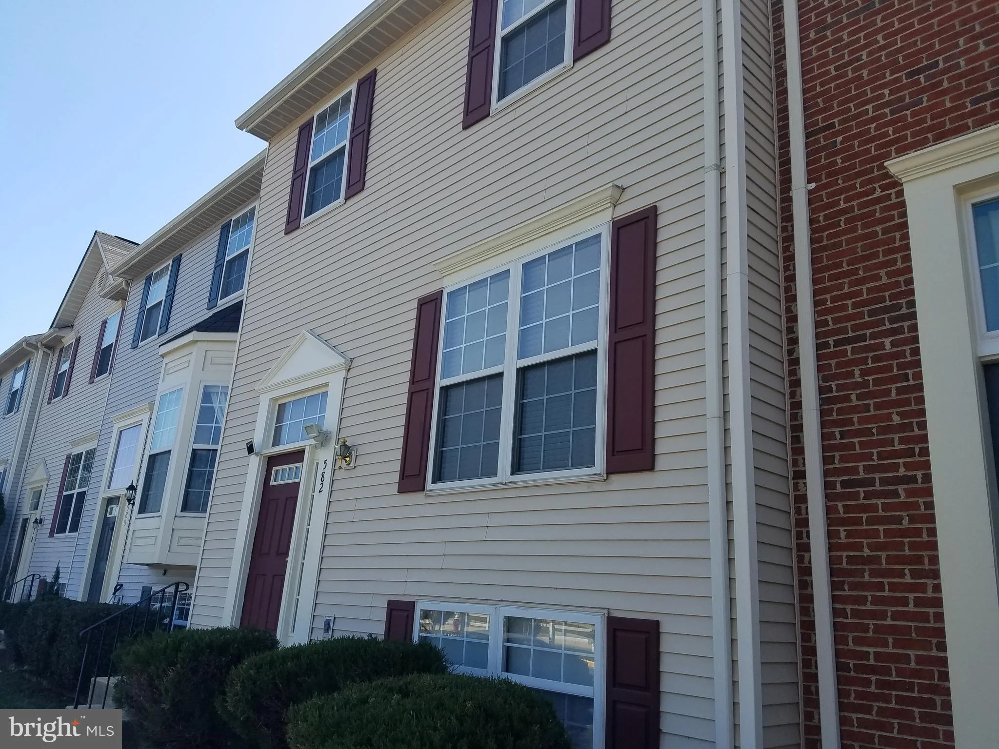 582 Tuliptree Square NE, Leesburg, VA 20176