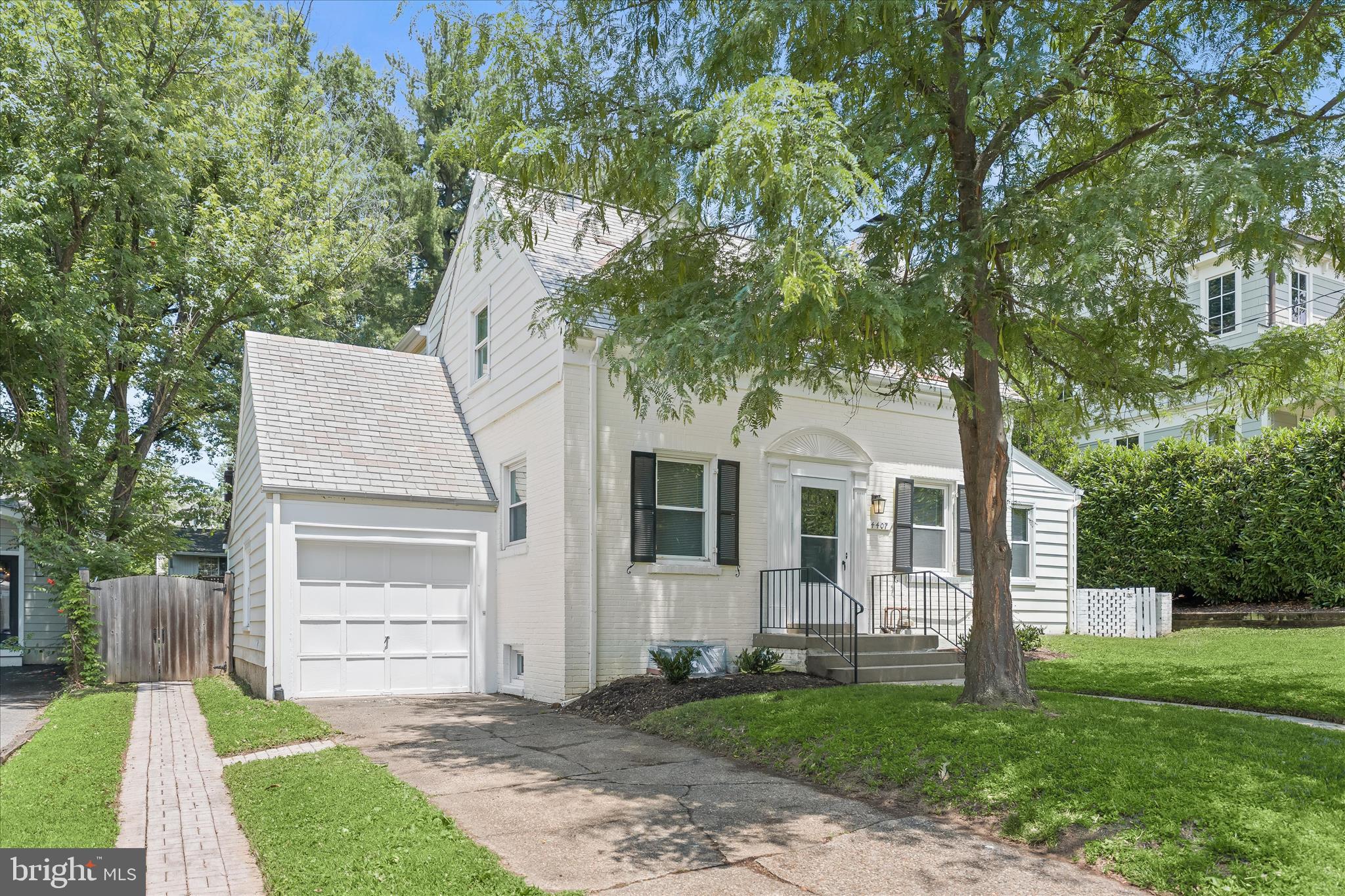 4407 HIGHLAND AVENUE