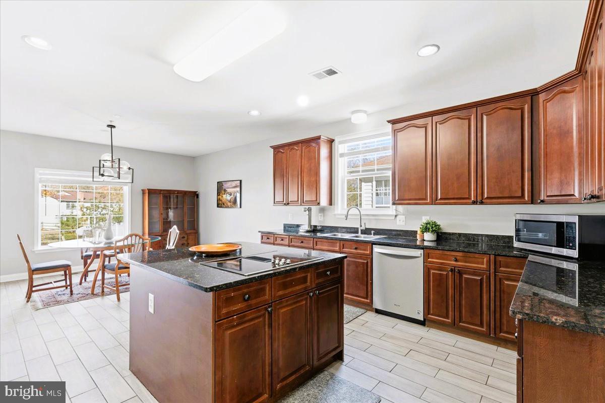 TANTALLON HILLS - Residential