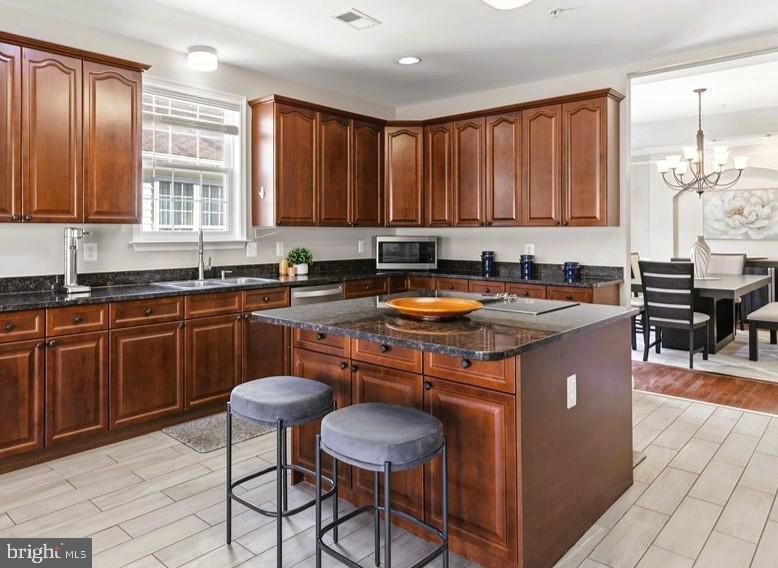 TANTALLON HILLS - Residential