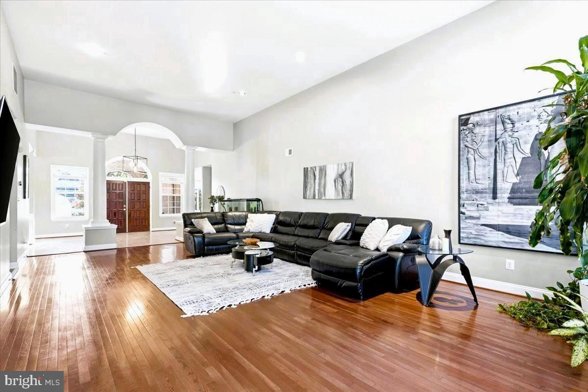 TANTALLON HILLS - Residential