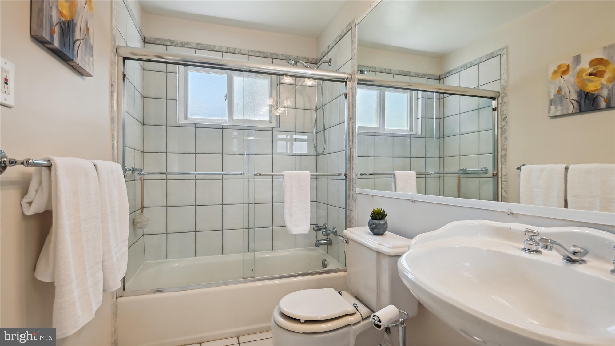 BROYHILL CREST - Residential