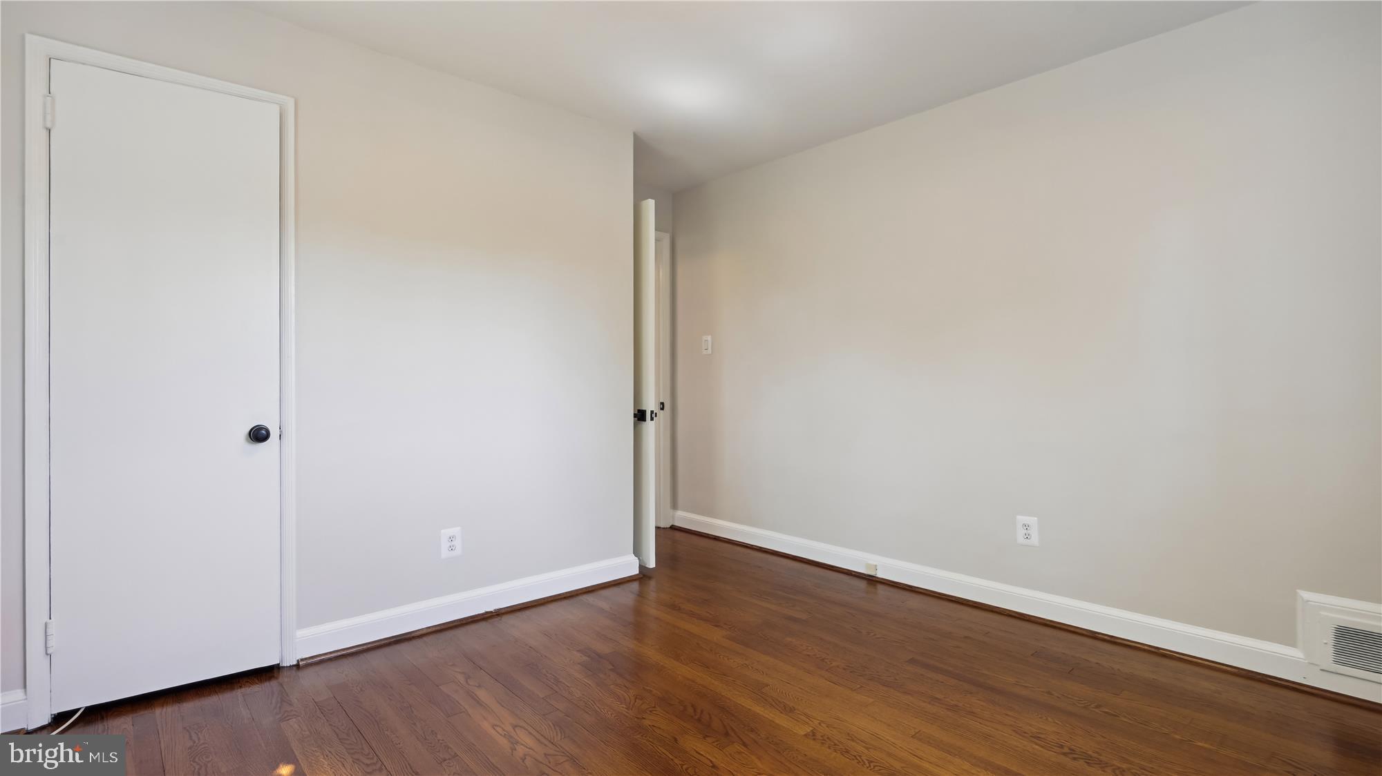 BROYHILL CREST - Residential