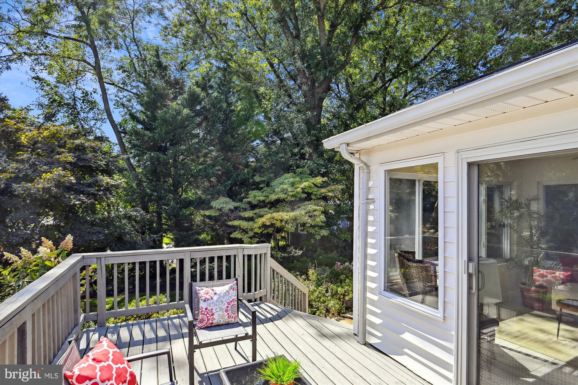 BROYHILL CREST - Residential