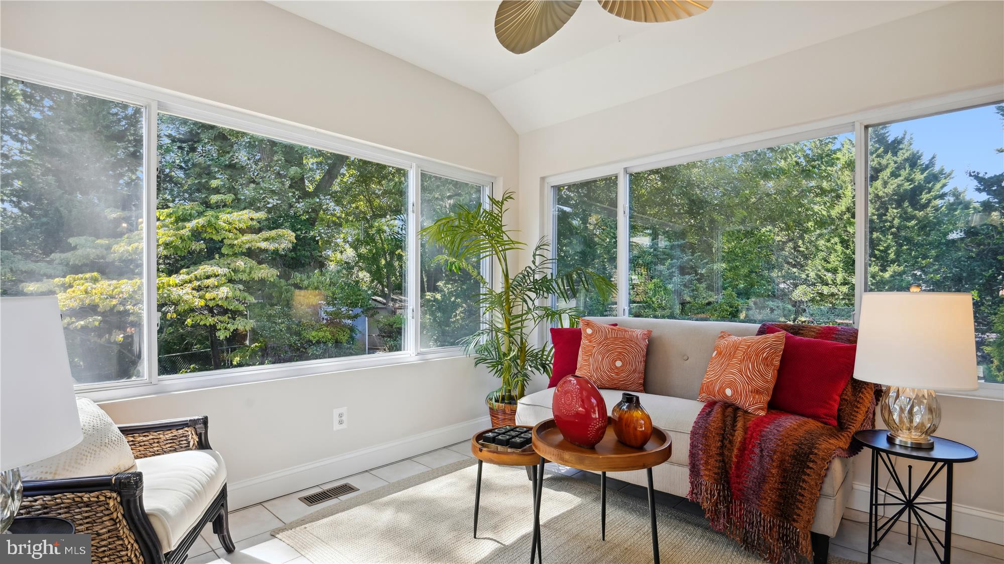 BROYHILL CREST - Residential