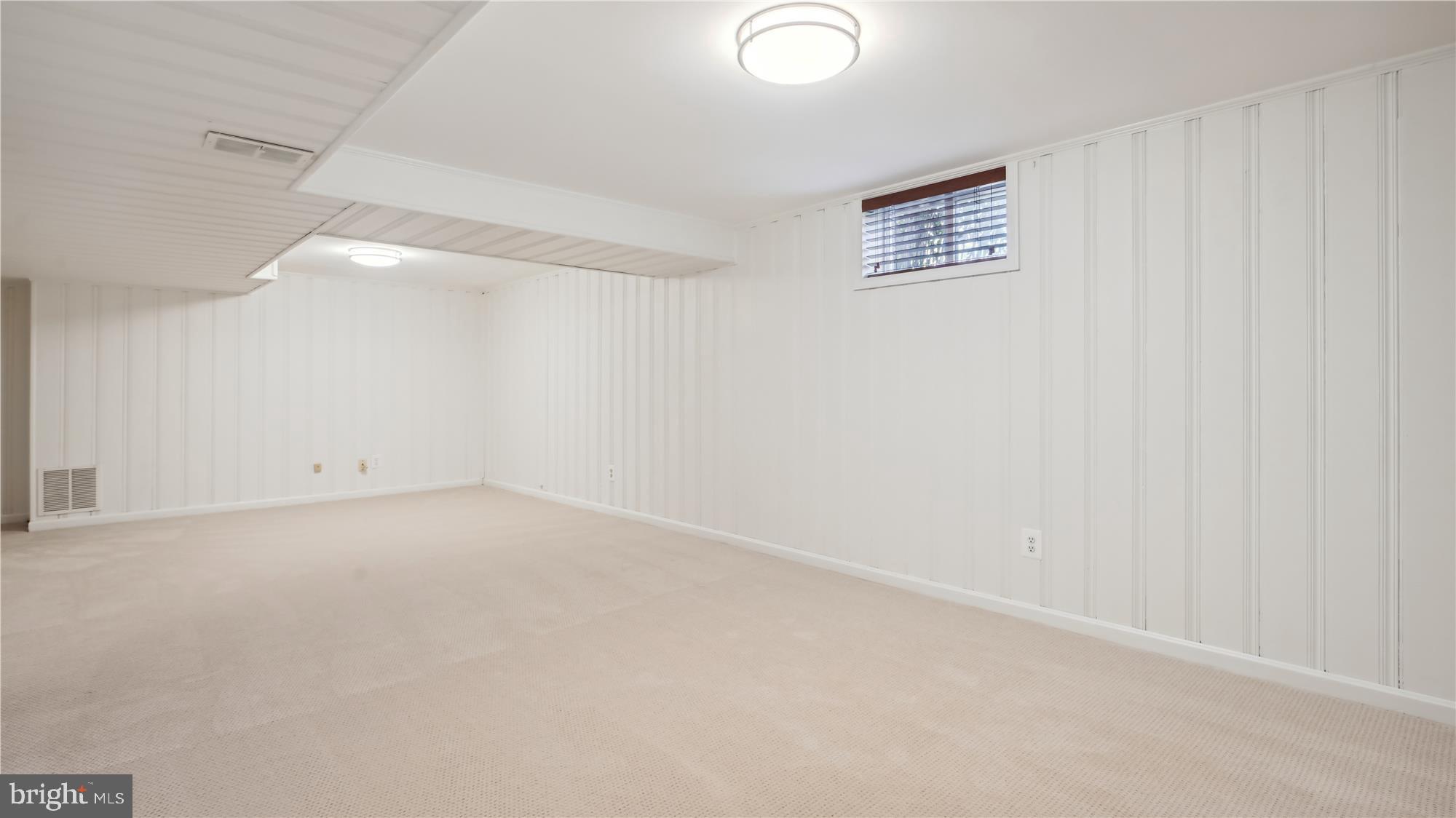 BROYHILL CREST - Residential