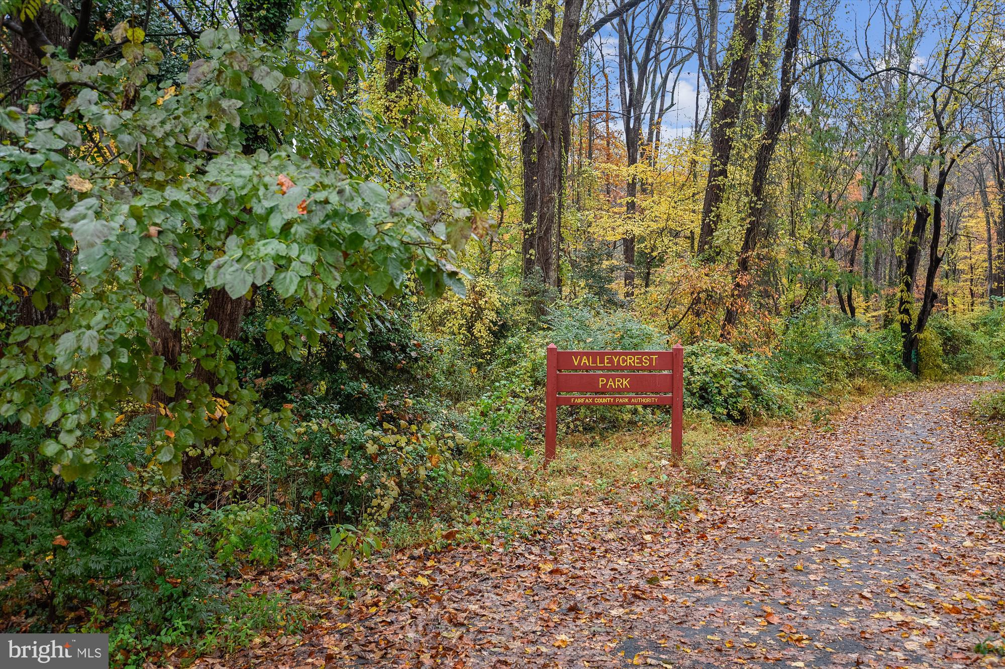 BROYHILL CREST - Residential