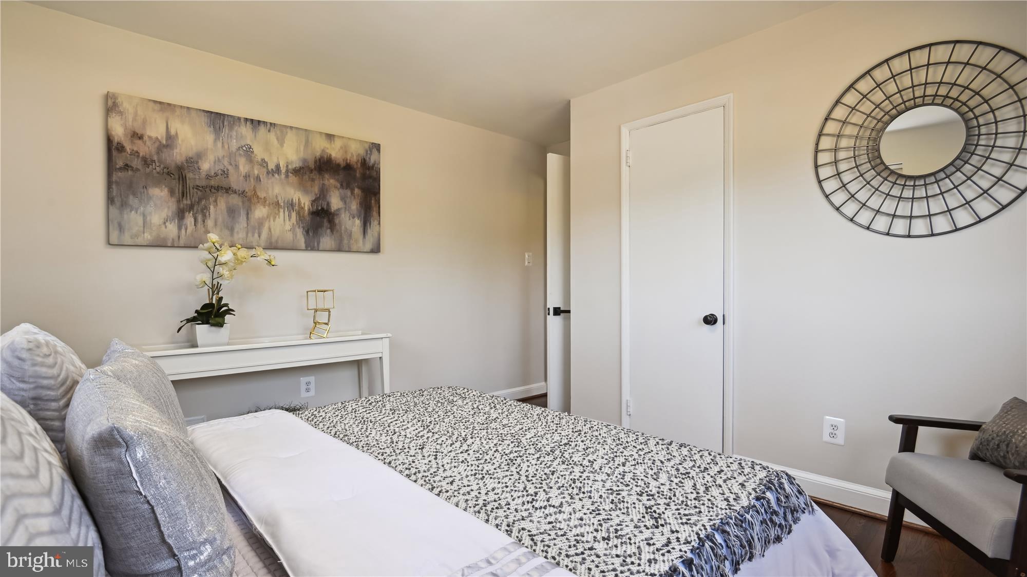 BROYHILL CREST - Residential