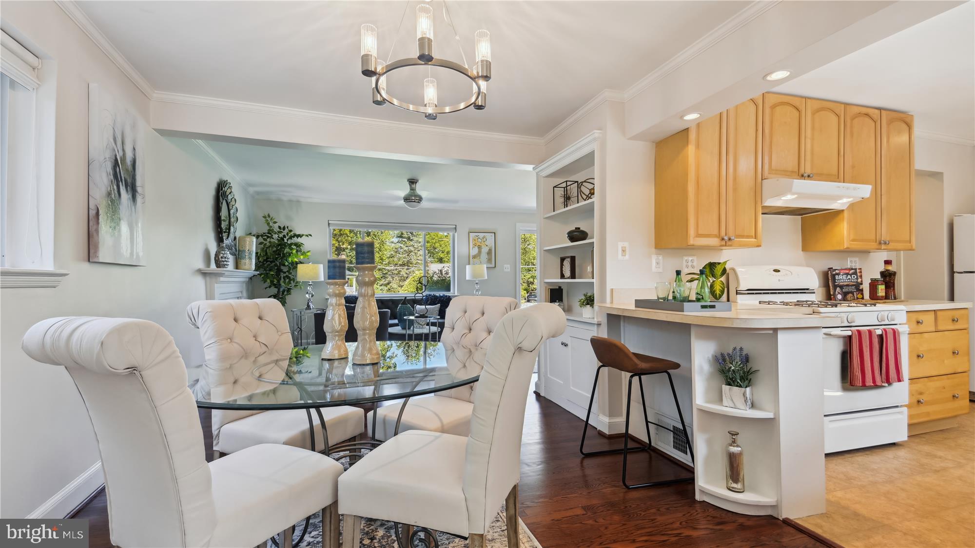 BROYHILL CREST - Residential