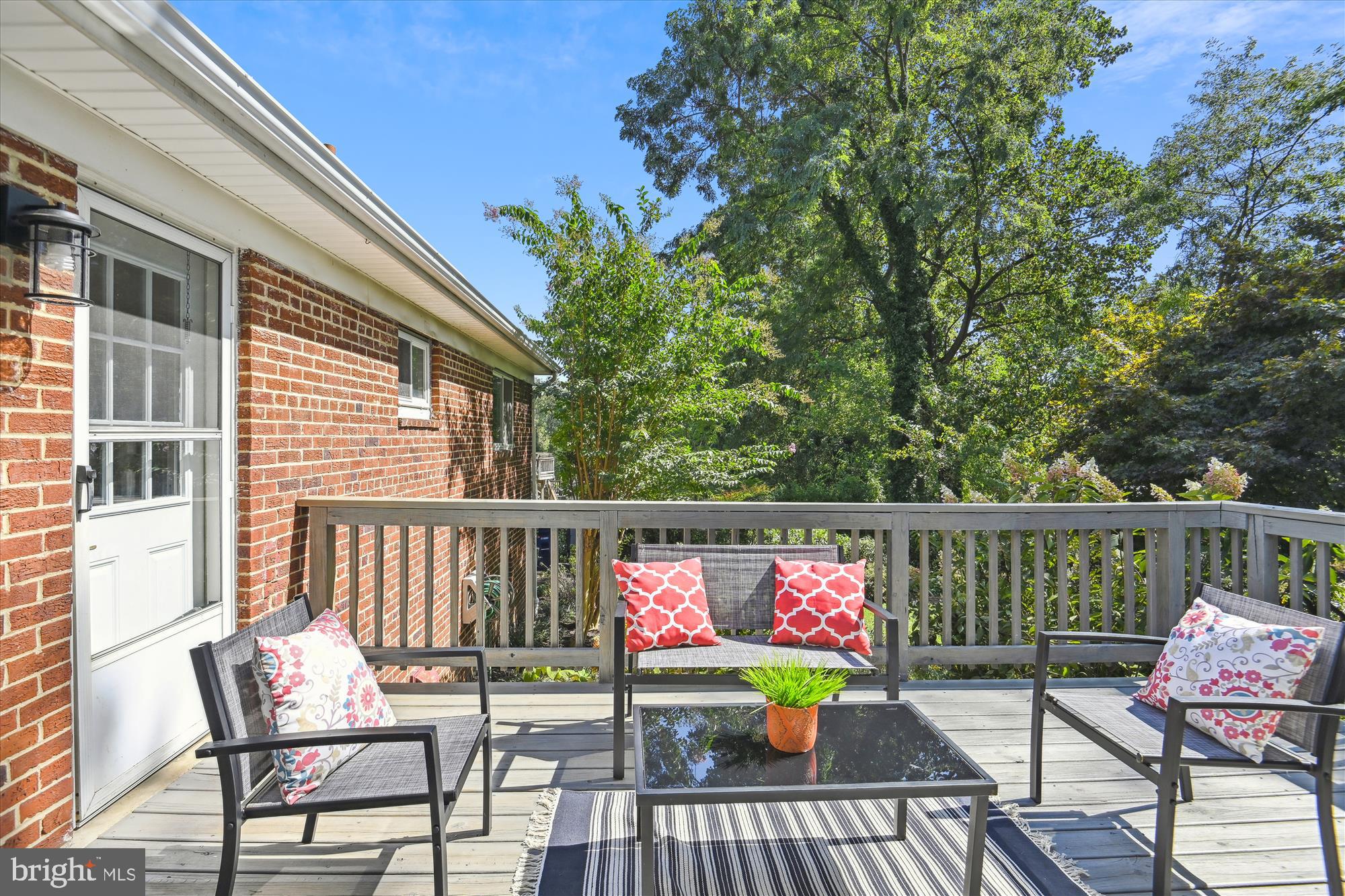 BROYHILL CREST - Residential