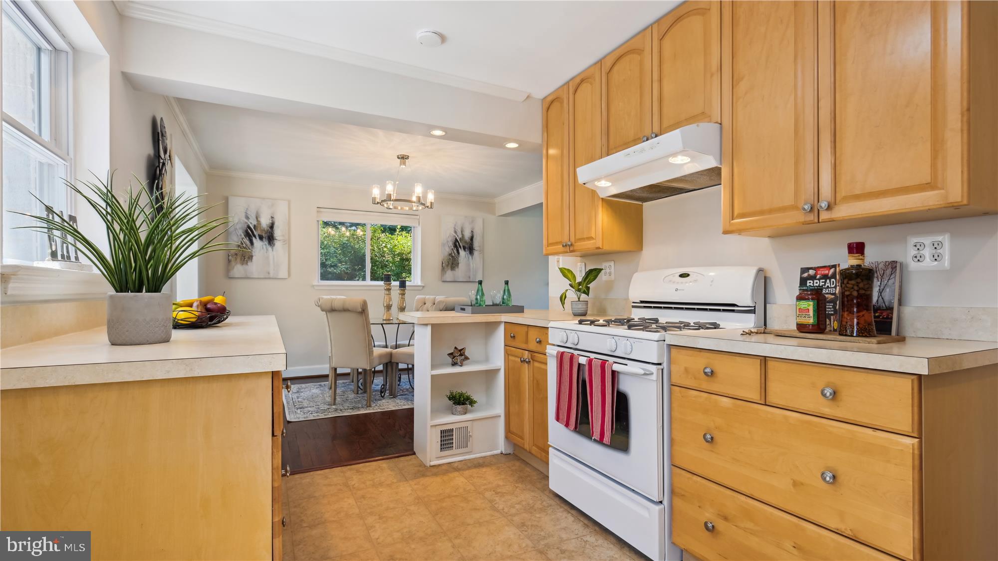 BROYHILL CREST - Residential