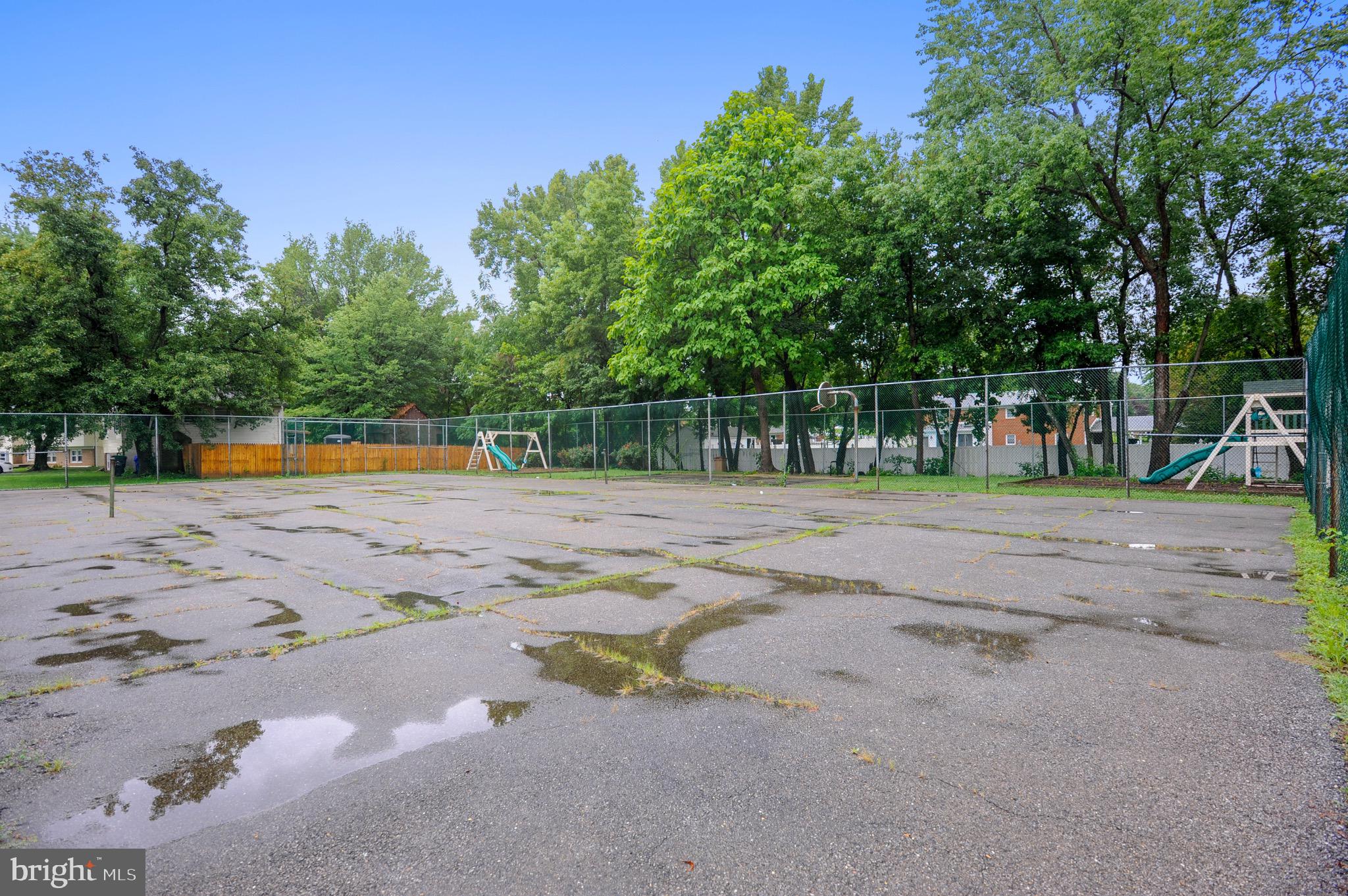 FOX RUN - Residential