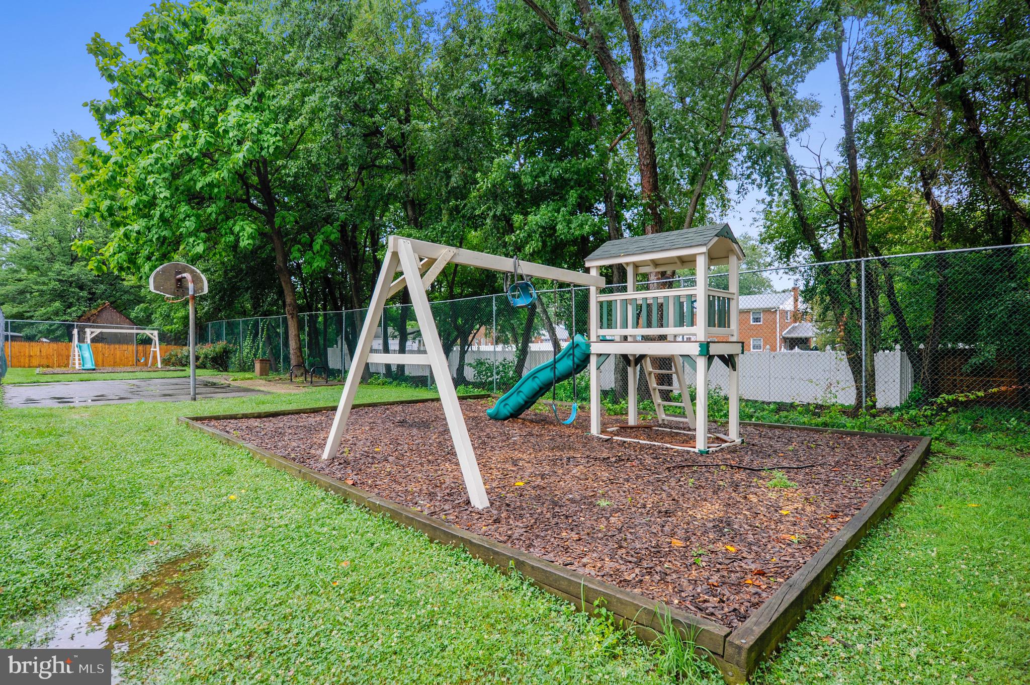 FOX RUN - Residential