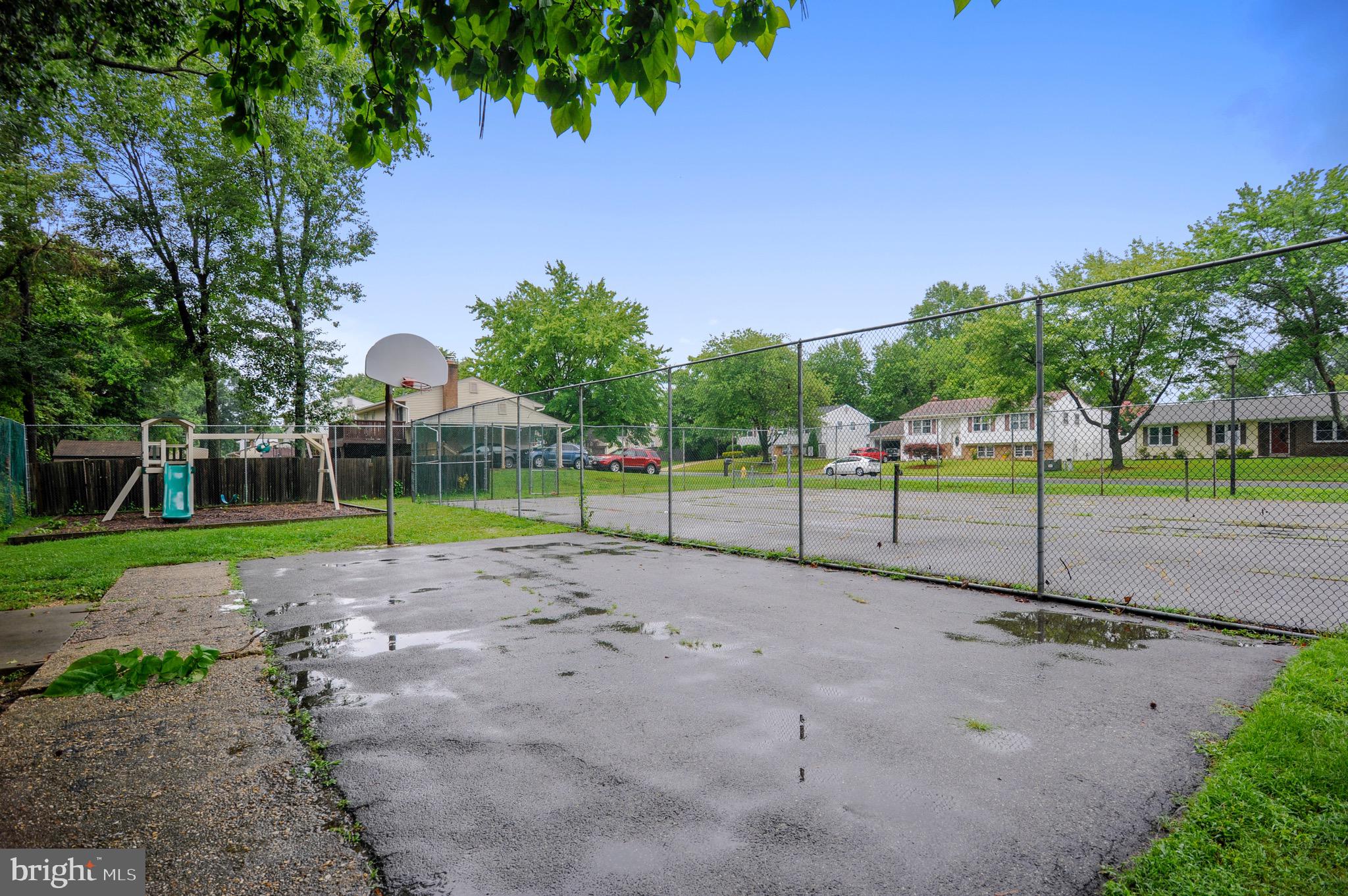 FOX RUN - Residential