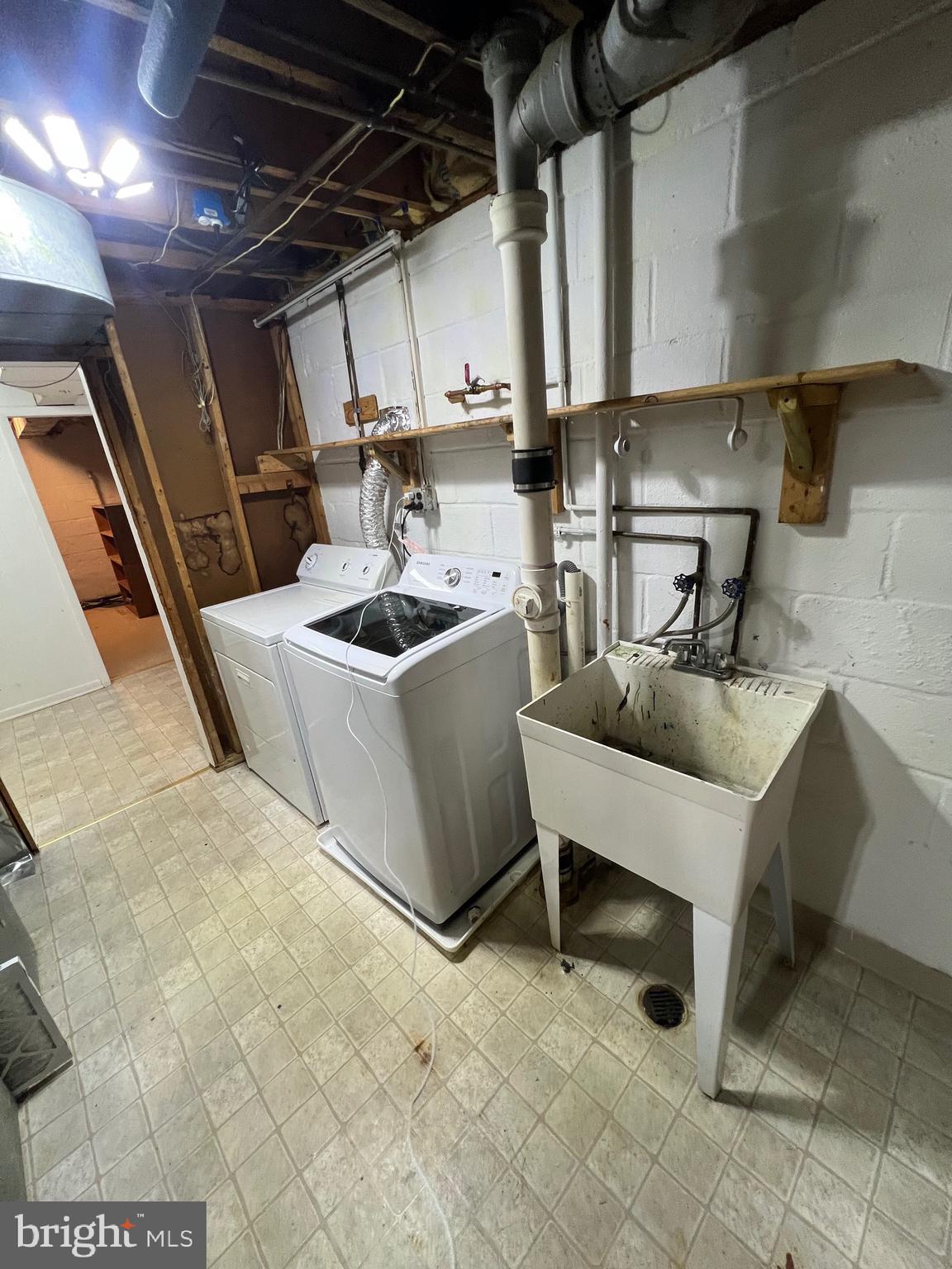 MOOREFIELD - Residential