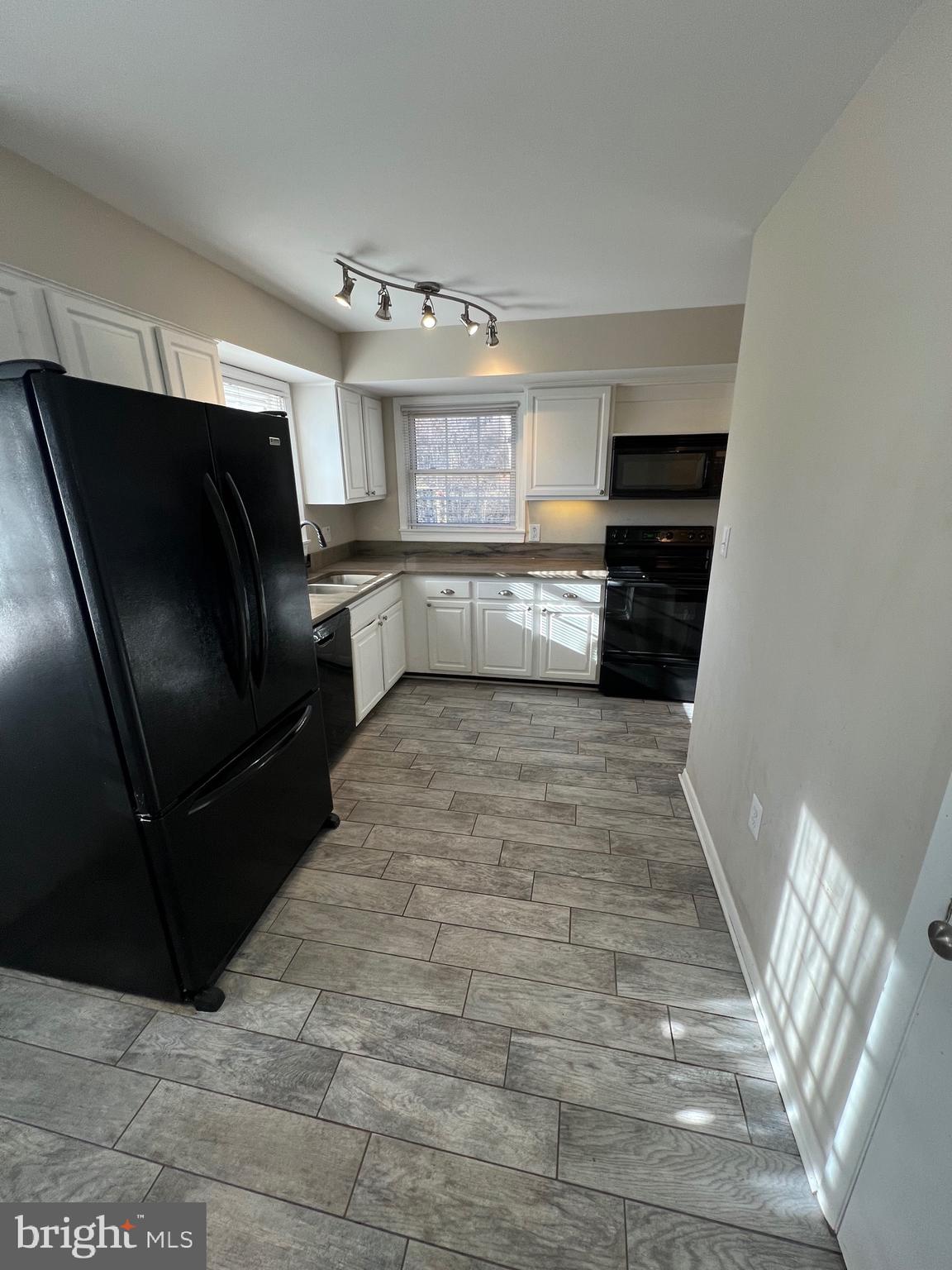 MOOREFIELD - Residential