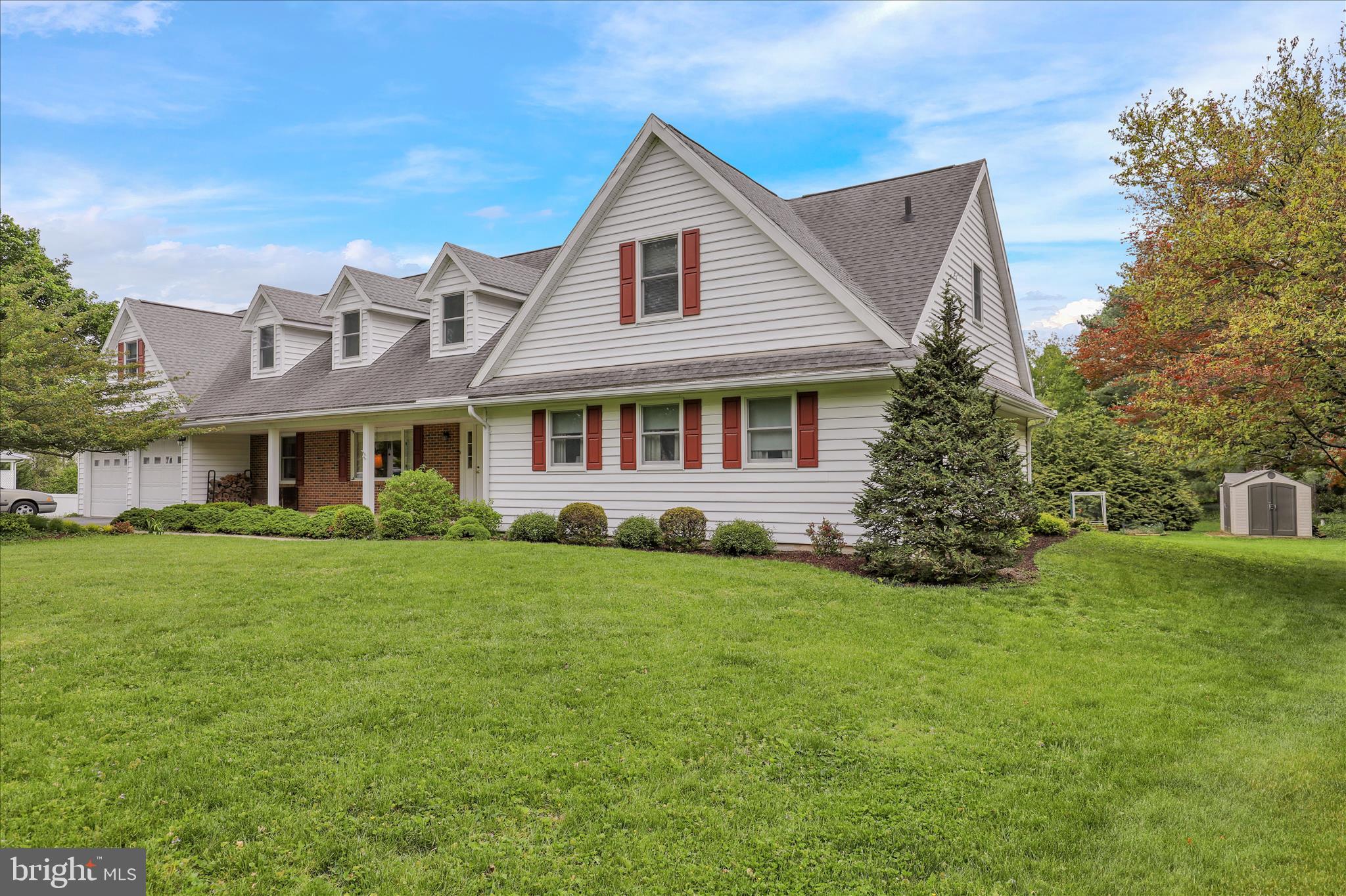 1818 SQUIRE COURT