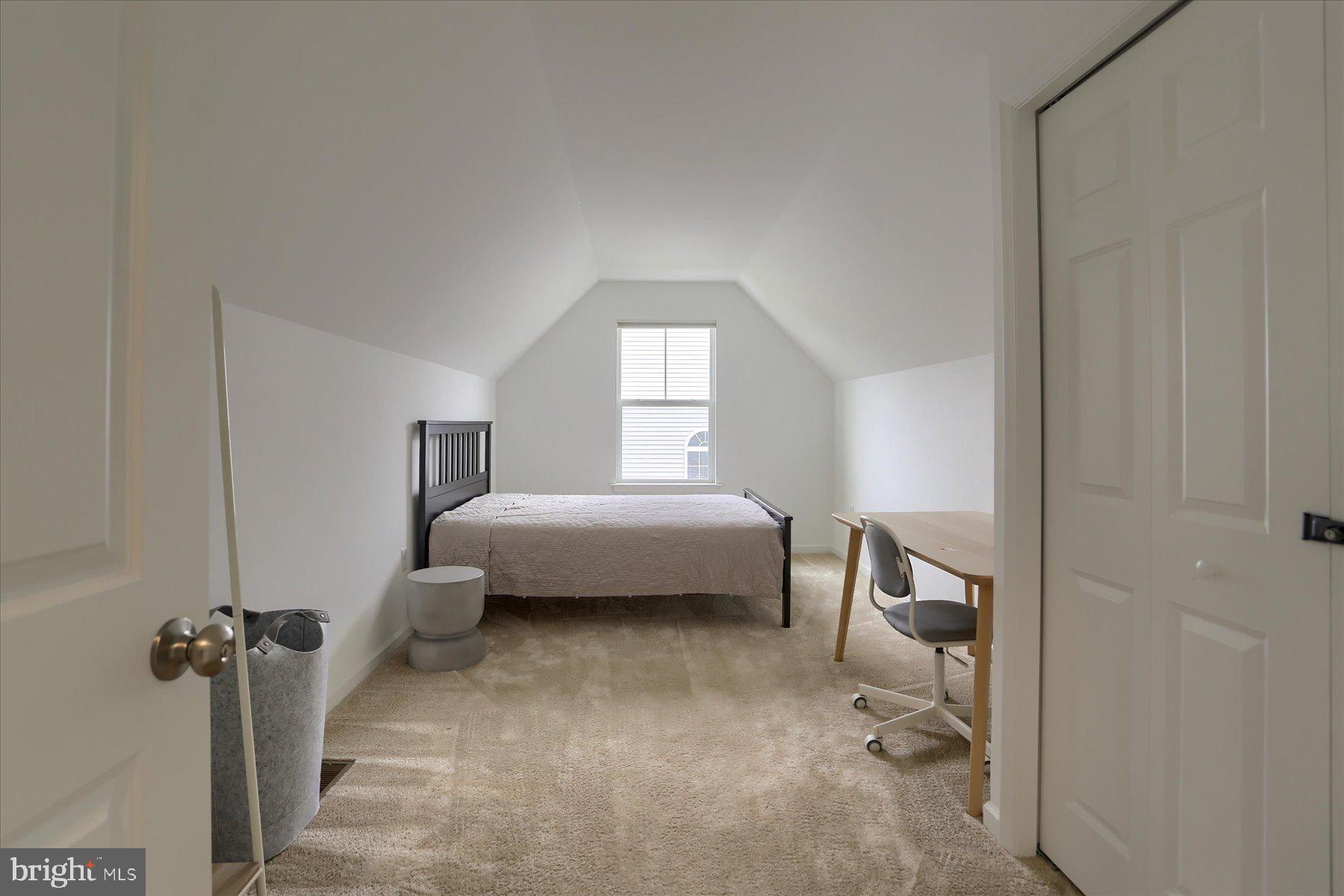 CHAMBERS POINTE - Residential