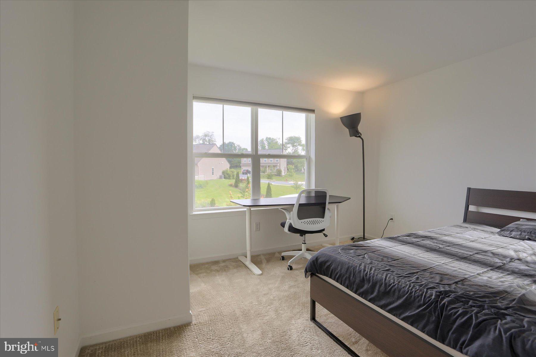 CHAMBERS POINTE - Residential
