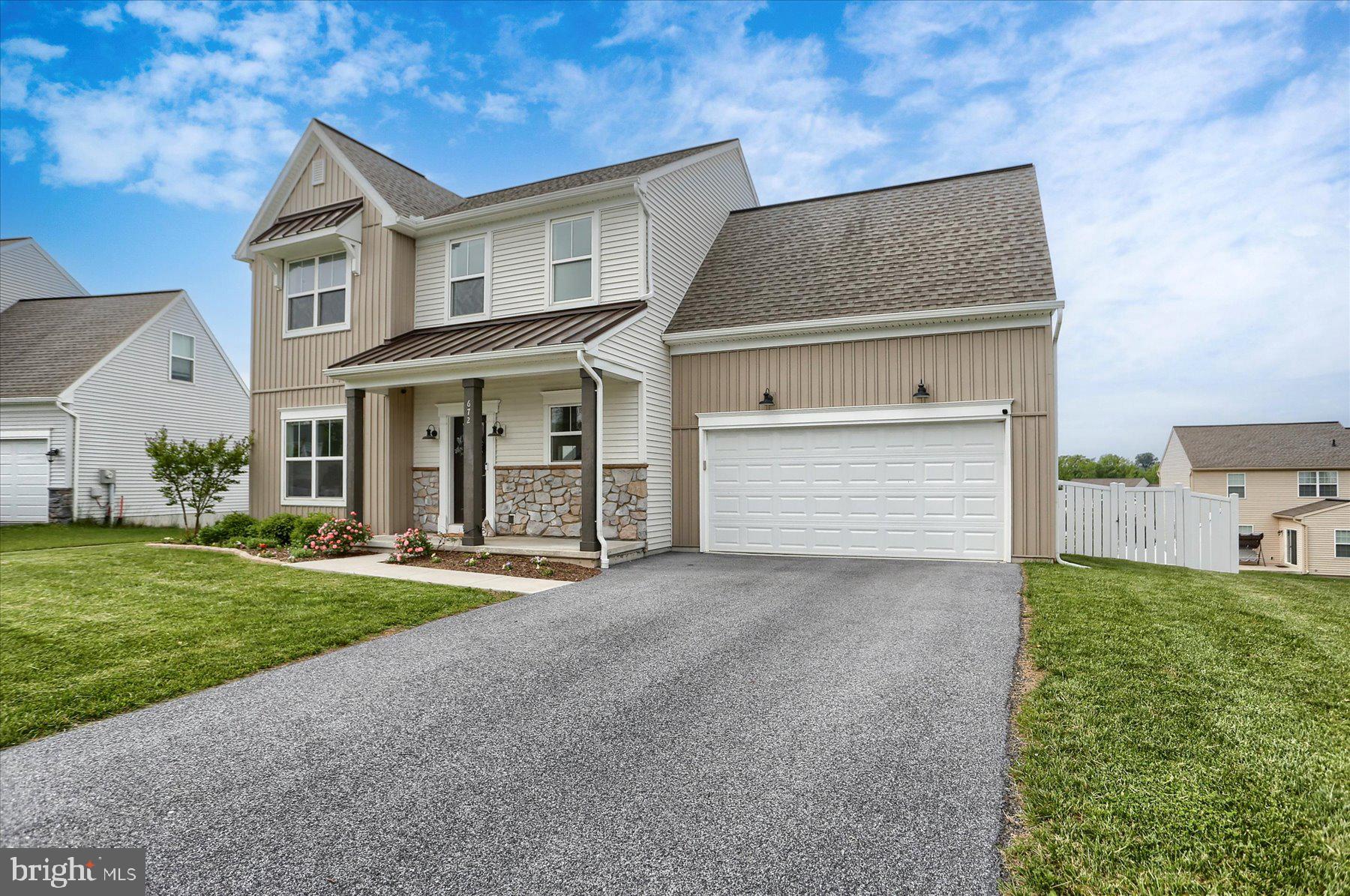 CHAMBERS POINTE - Residential