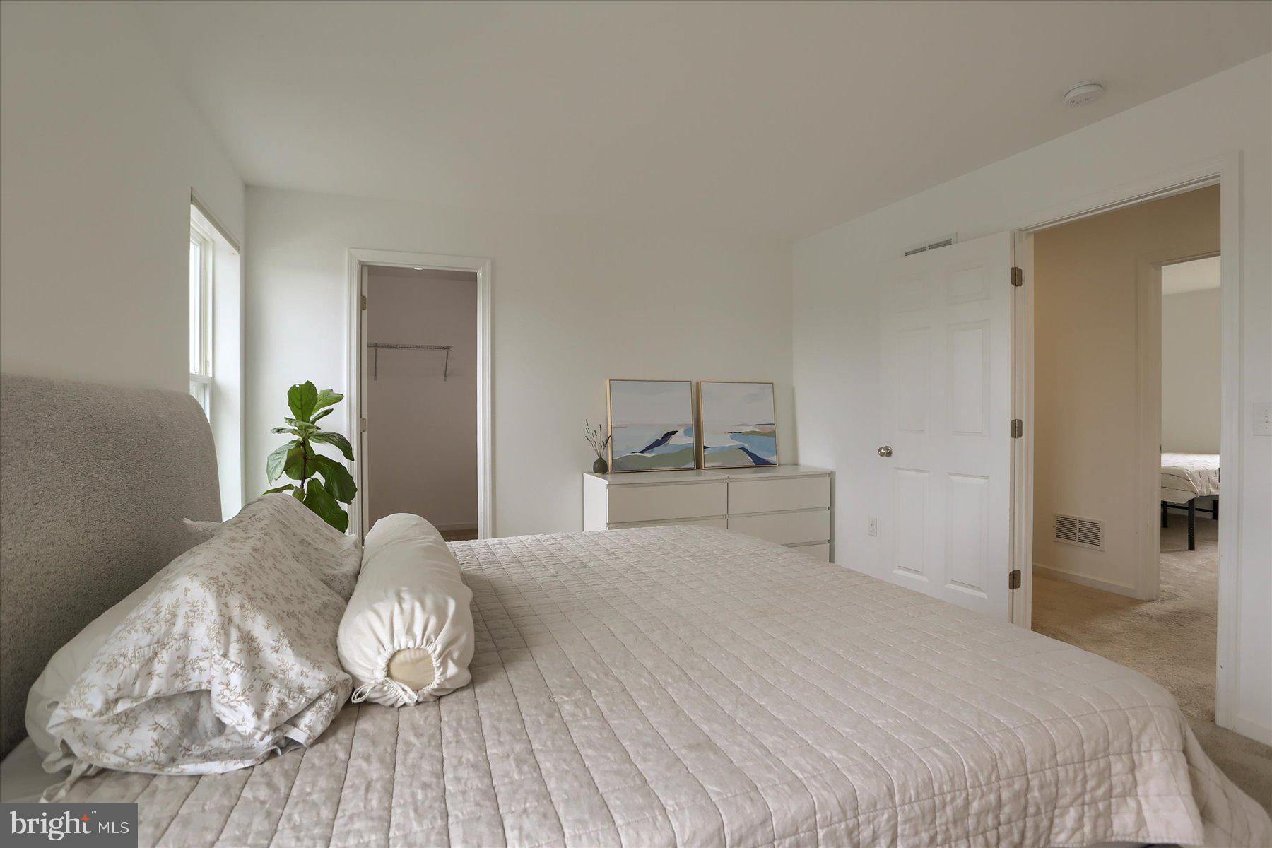 CHAMBERS POINTE - Residential