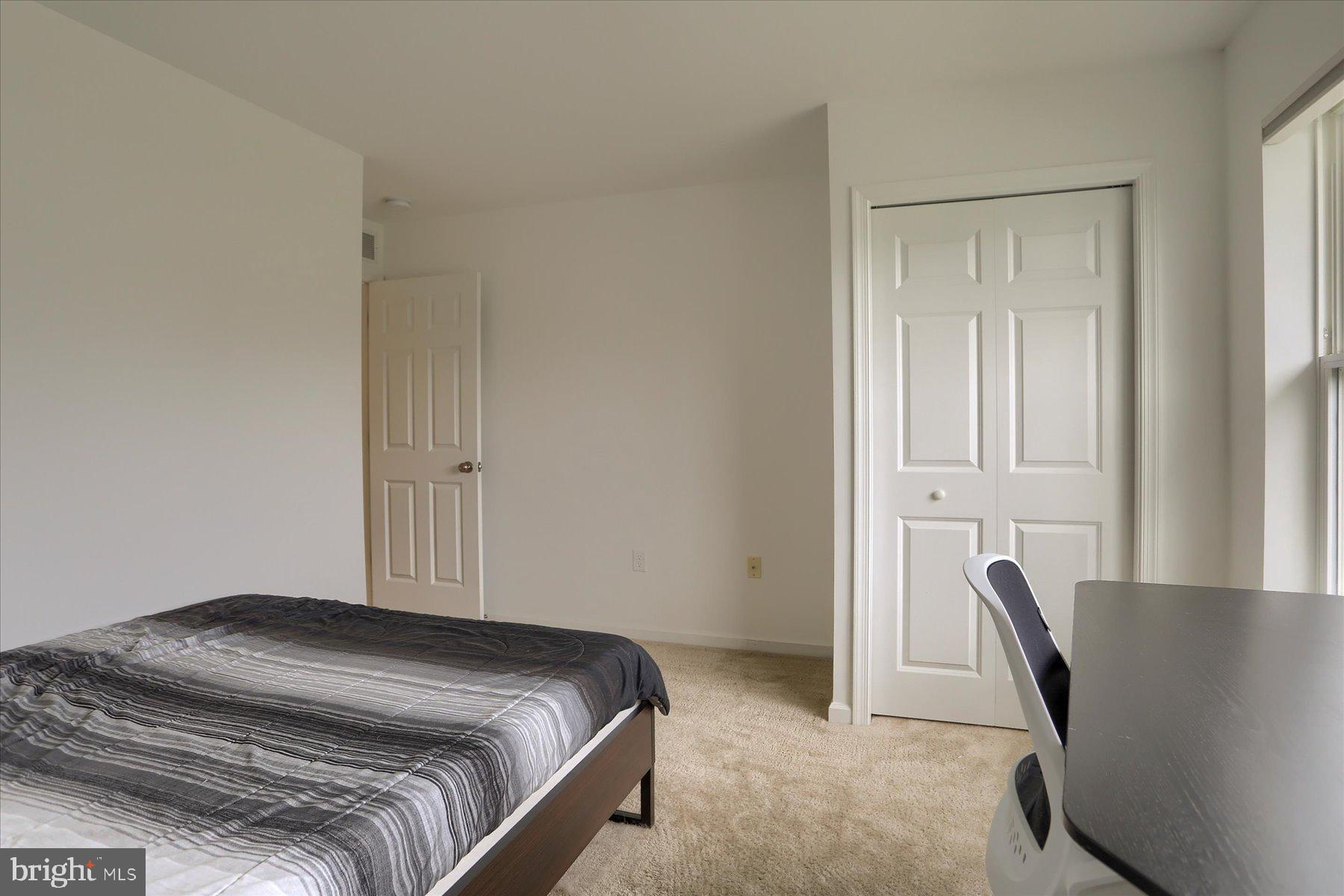 CHAMBERS POINTE - Residential