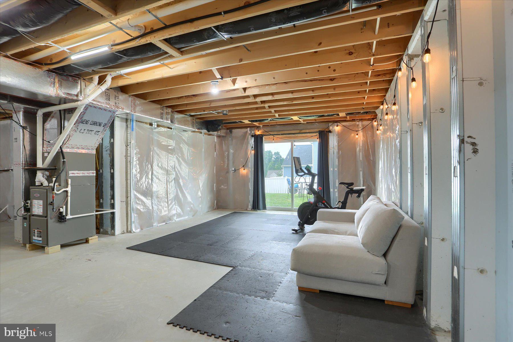 CHAMBERS POINTE - Residential