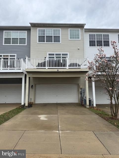 GREENWAY VILLAGE - Residential