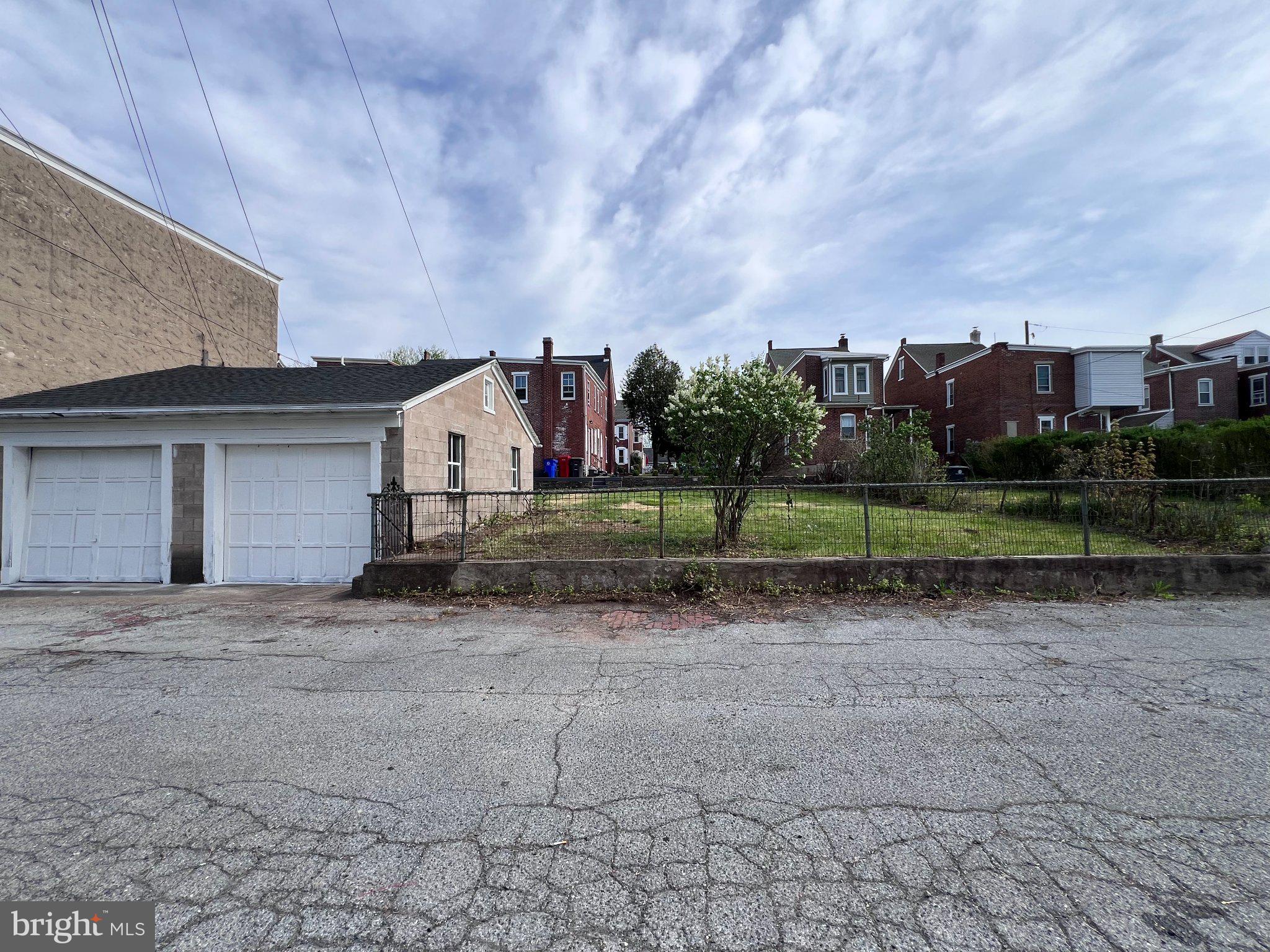 POTTSTOWN - Residential