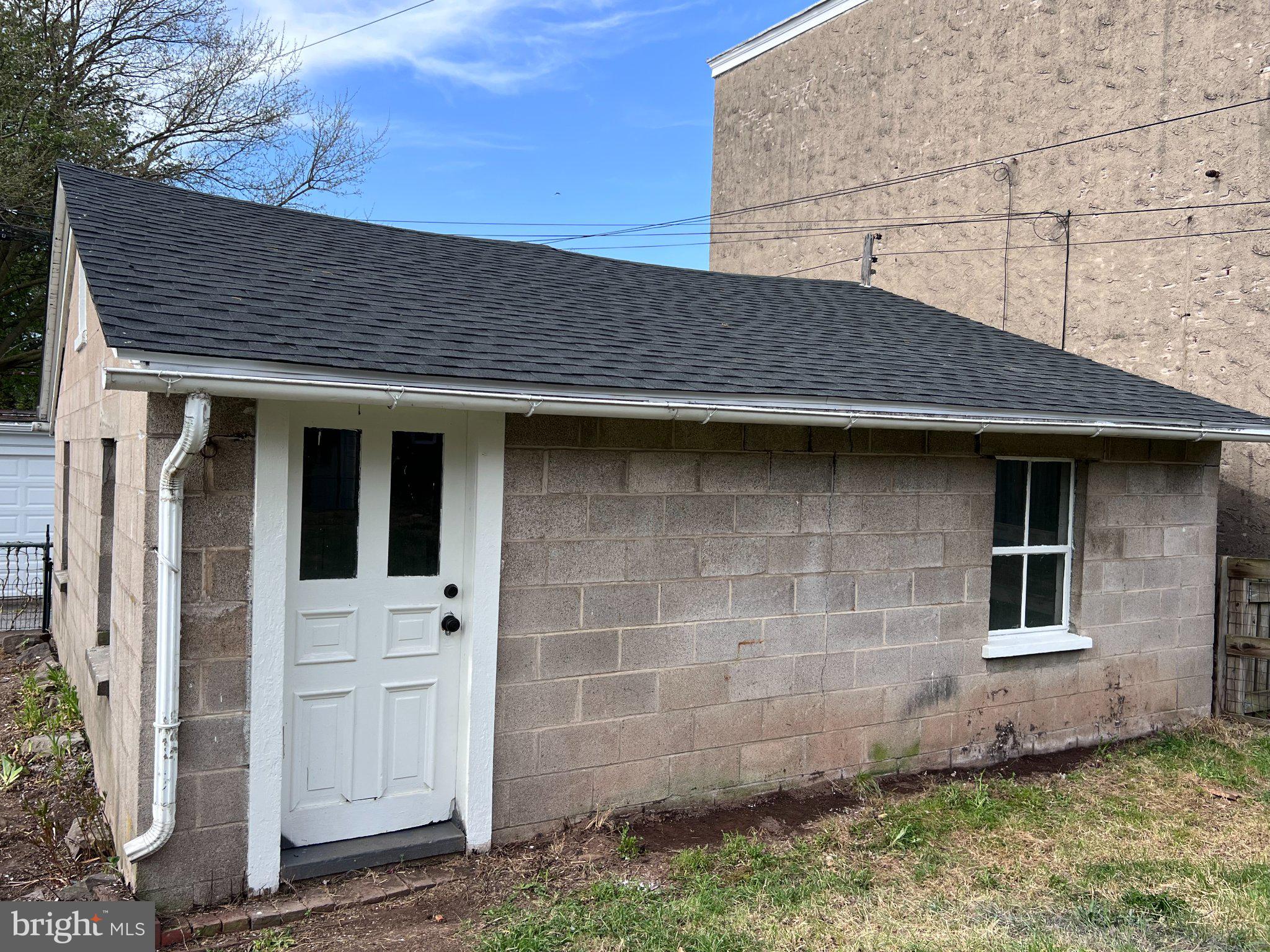 POTTSTOWN - Residential