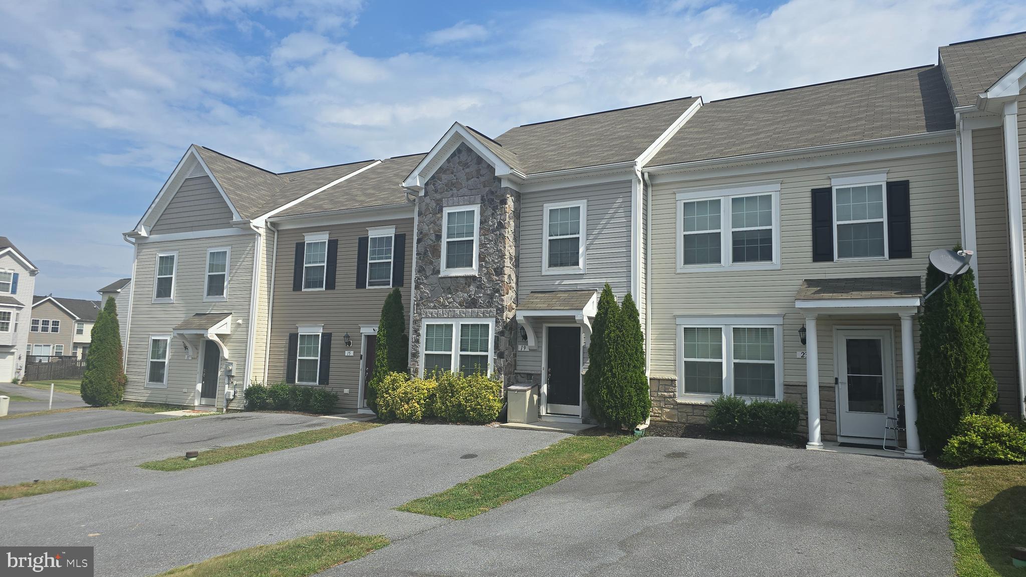 MANOR PARK - Residential